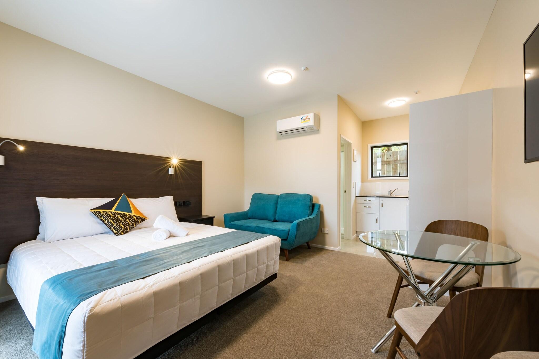 Studio Superior King Bed