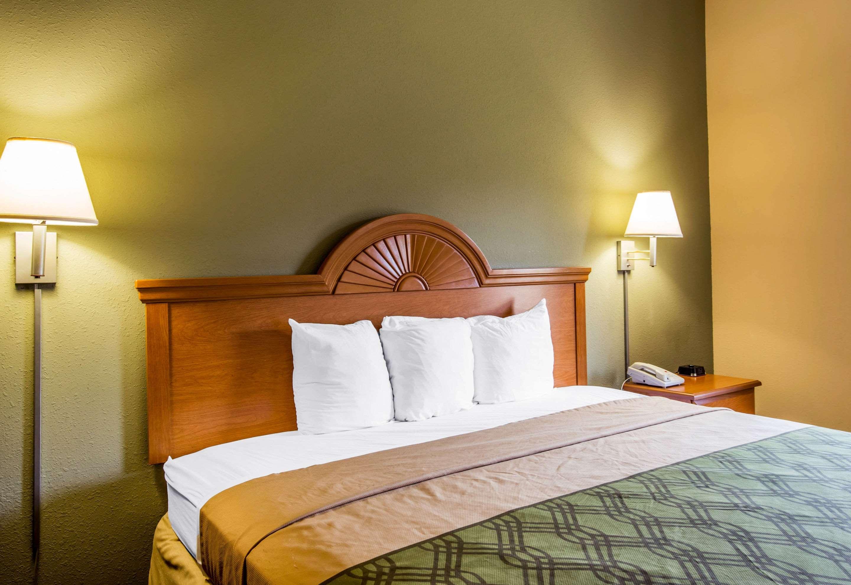 Double Queen Bed Non Smoking