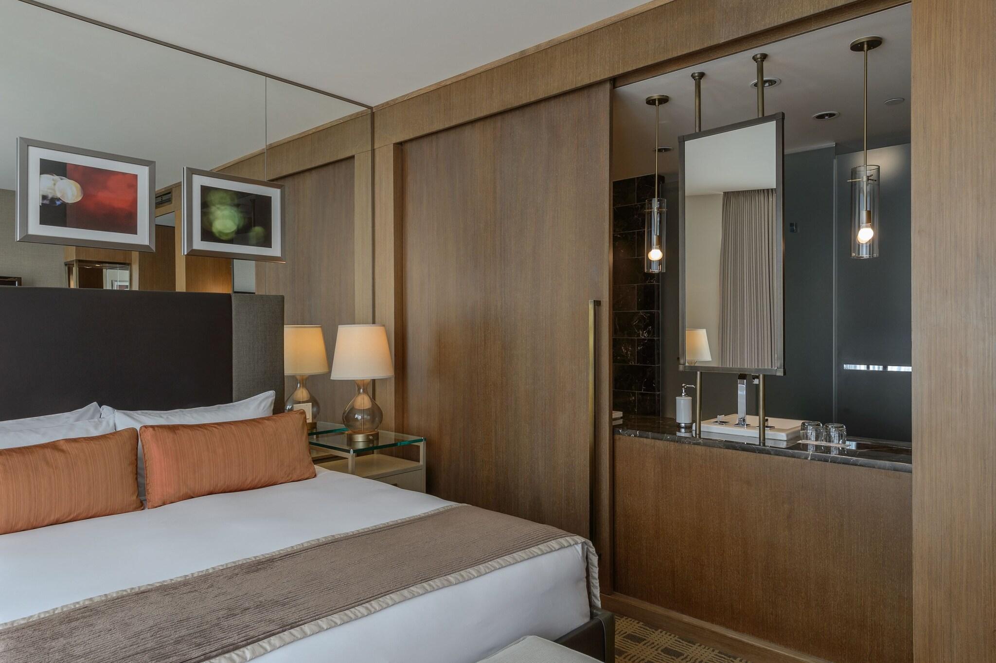 Double King Size Bed