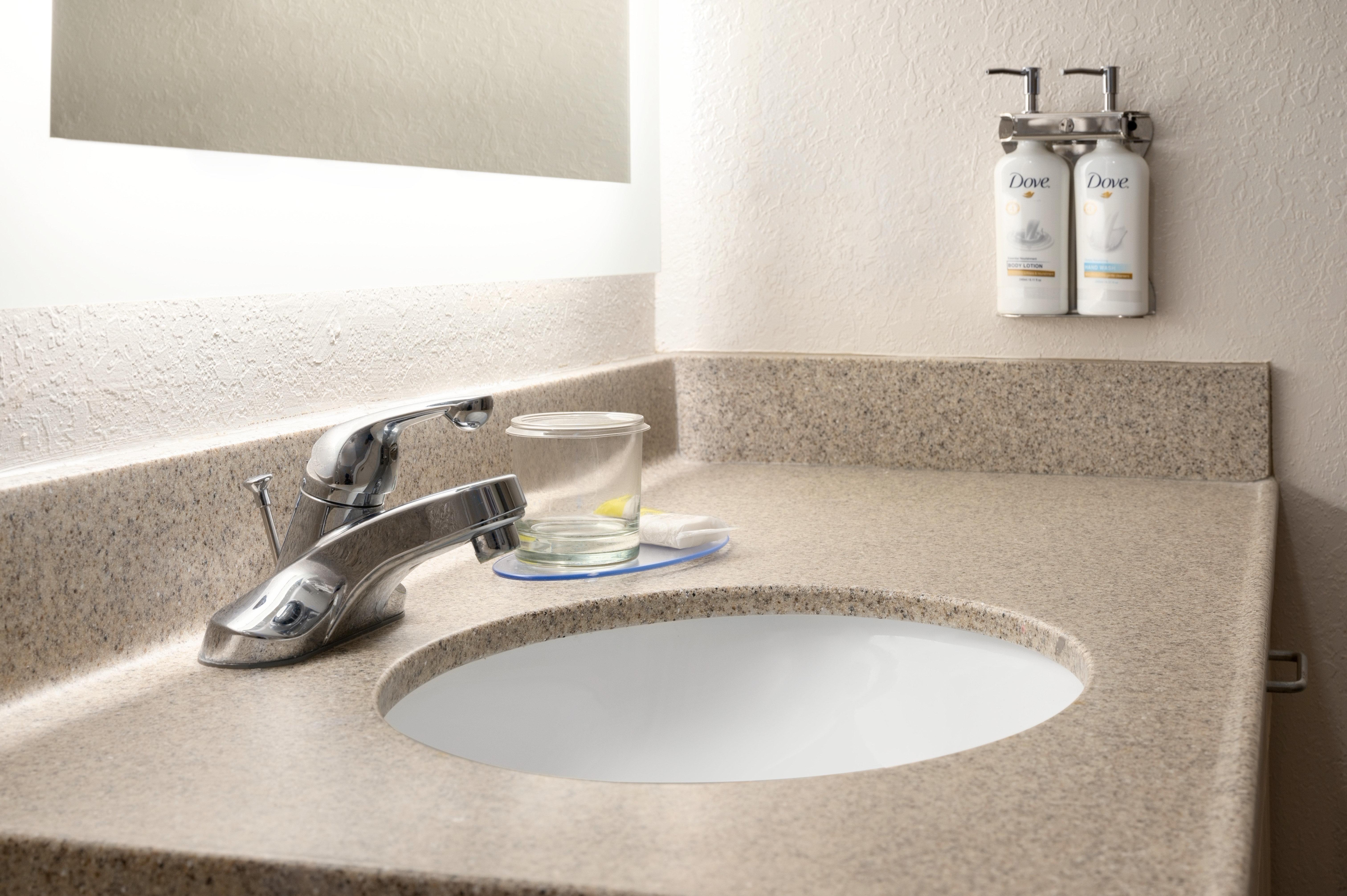 Suite Queen Size Bed