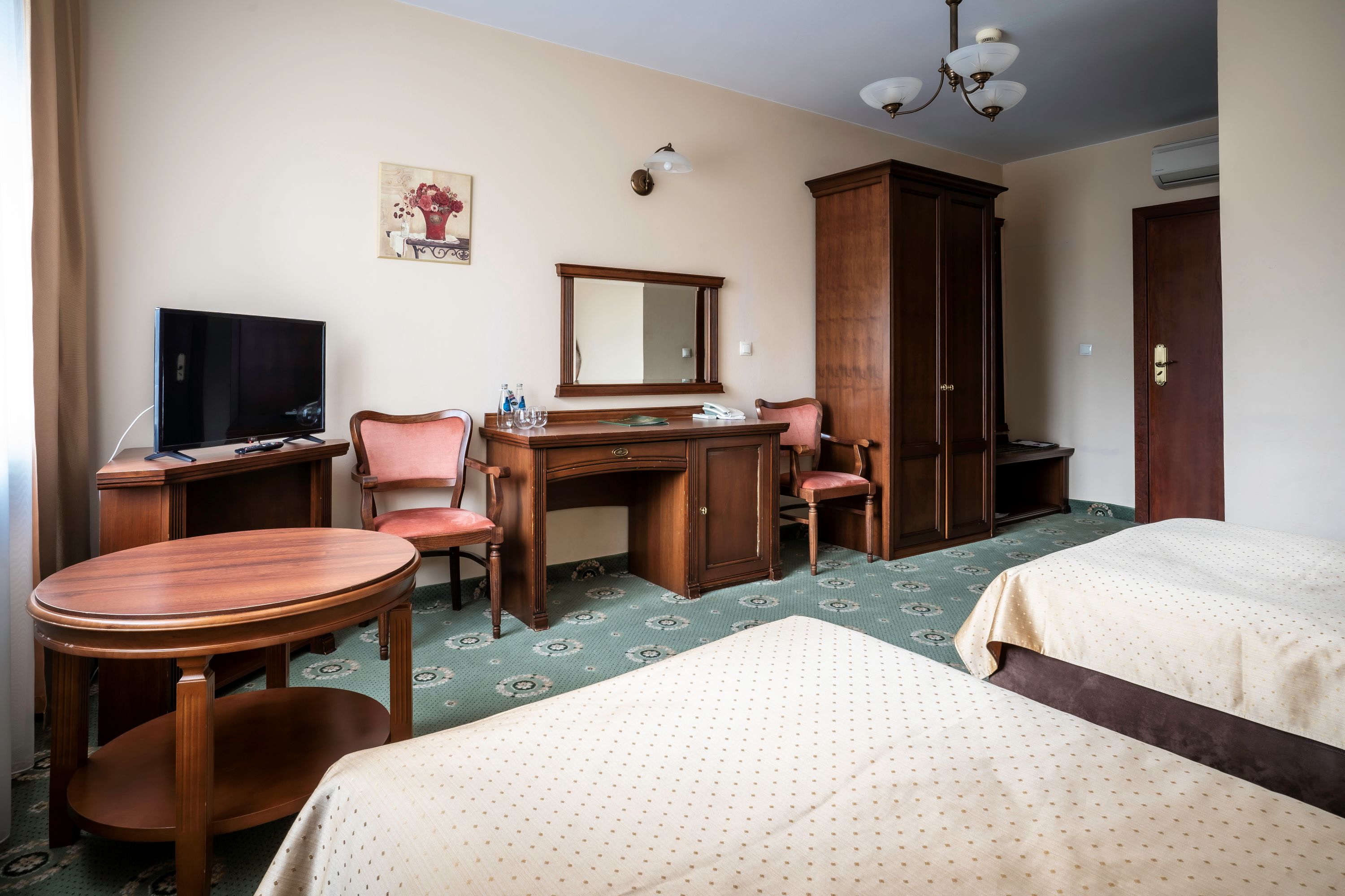 Twin with Air Conditioning