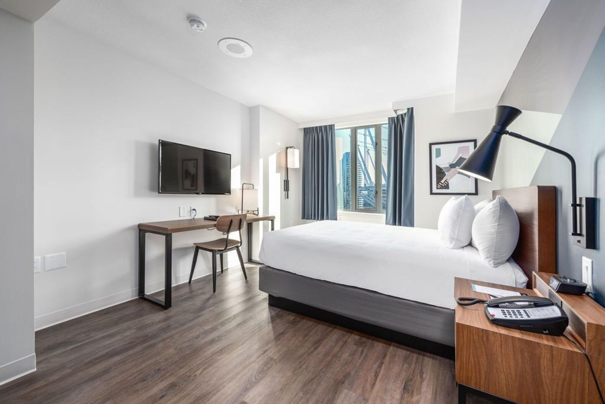 Double Superior Queen Bed