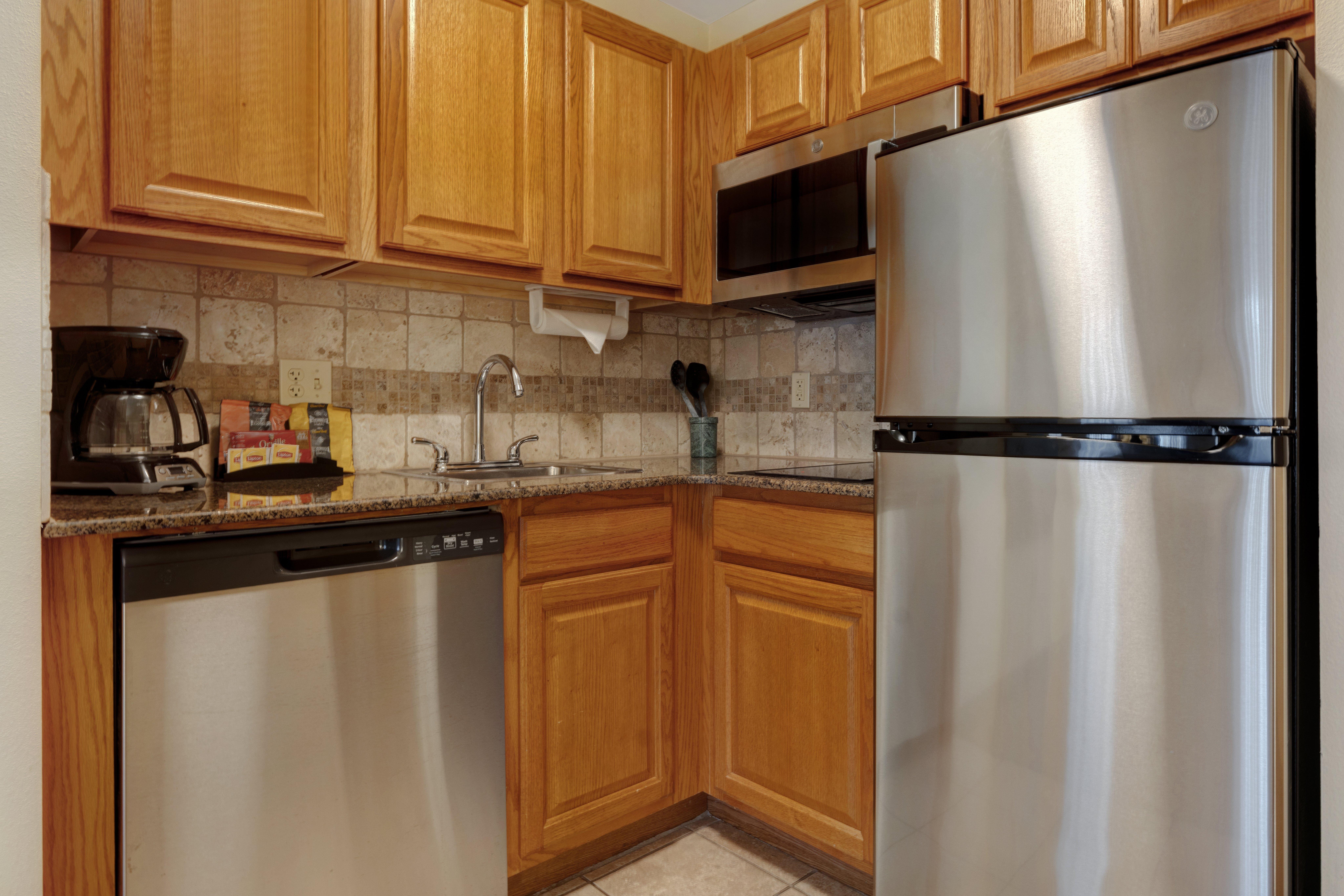 Studio Queen Size Bed