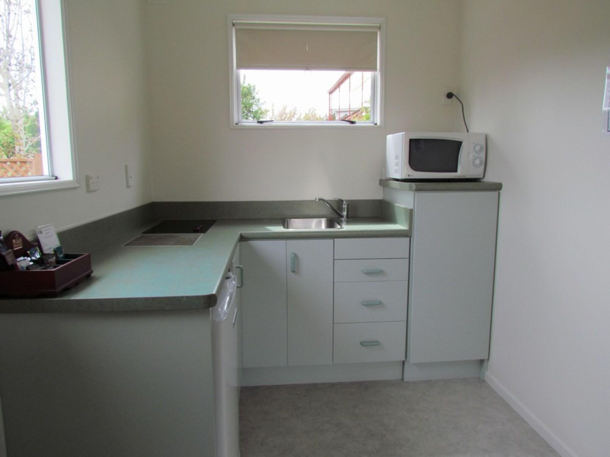 Studio King Size Bed