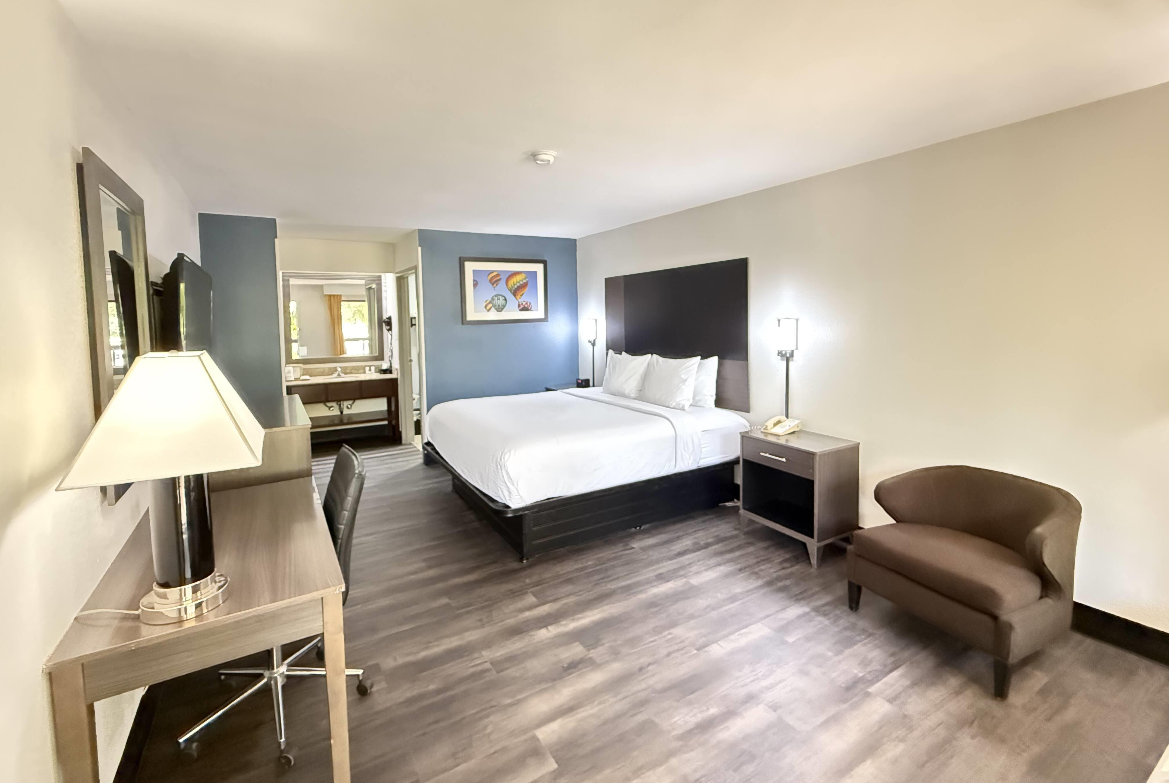 Double King Bed Non Smoking