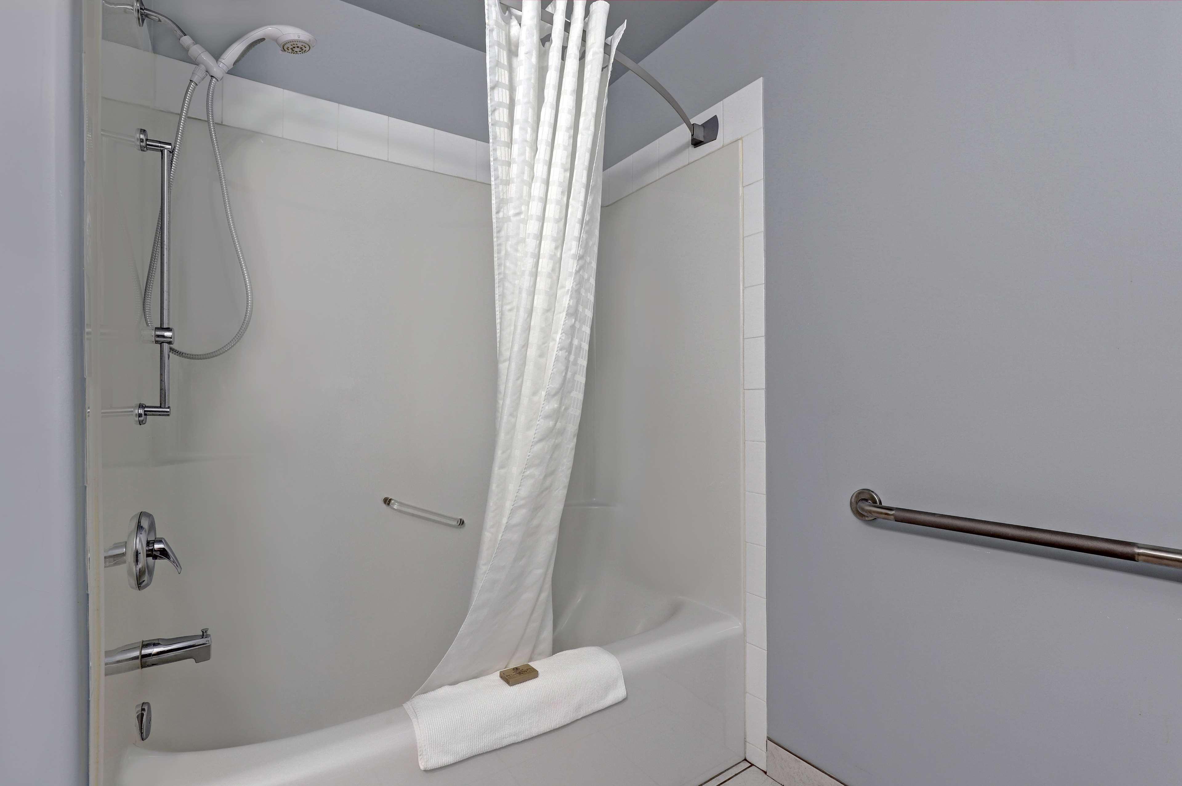 Double Queen Size Bed