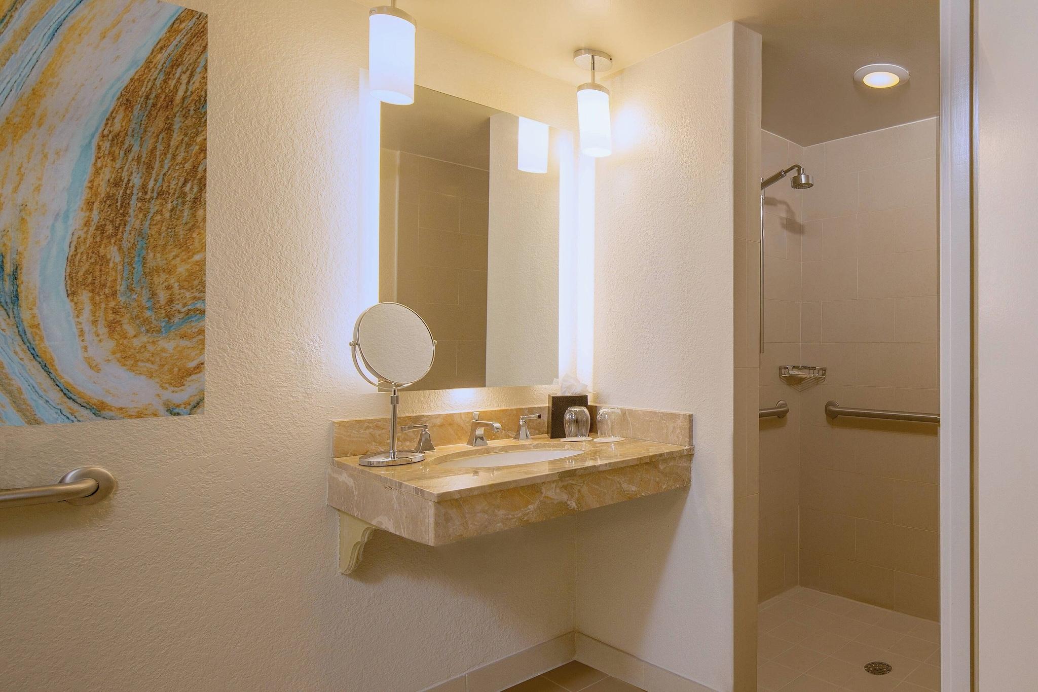 Double King Bed Non Smoking