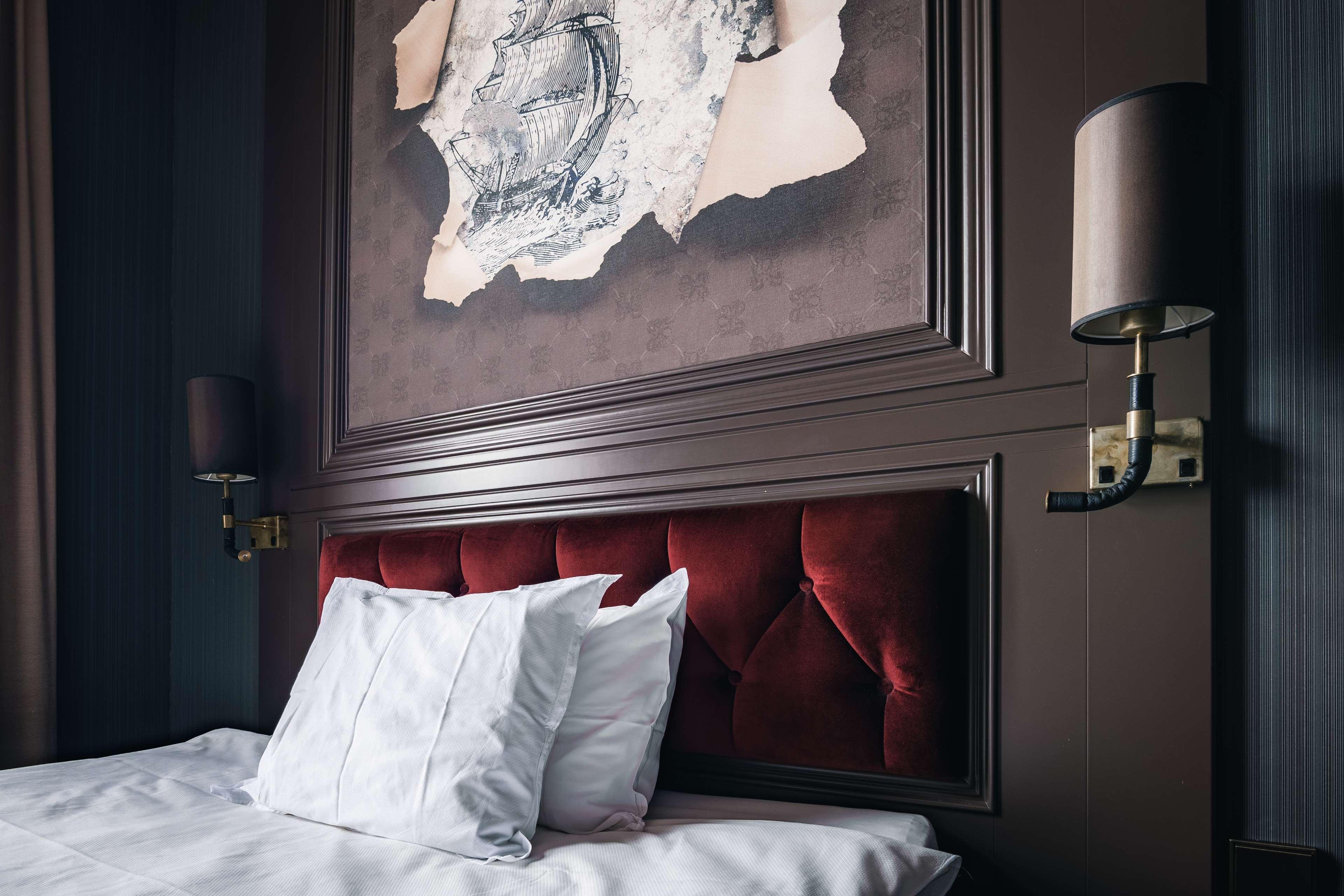 Double Superior Queen Bed