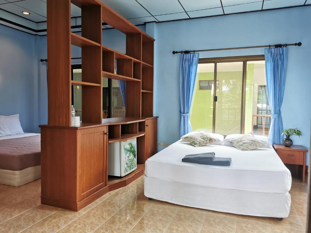 Family Room with Air Conditioning