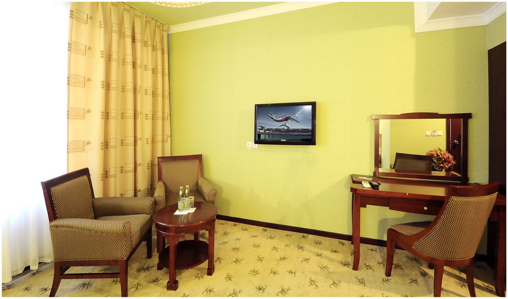 Double Deluxe One Bed