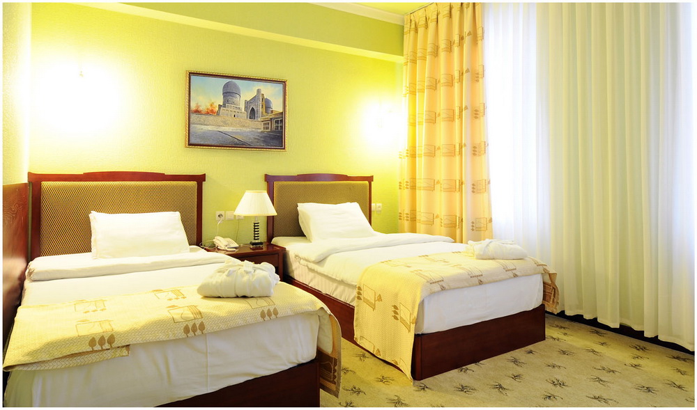 Double Deluxe One Bed