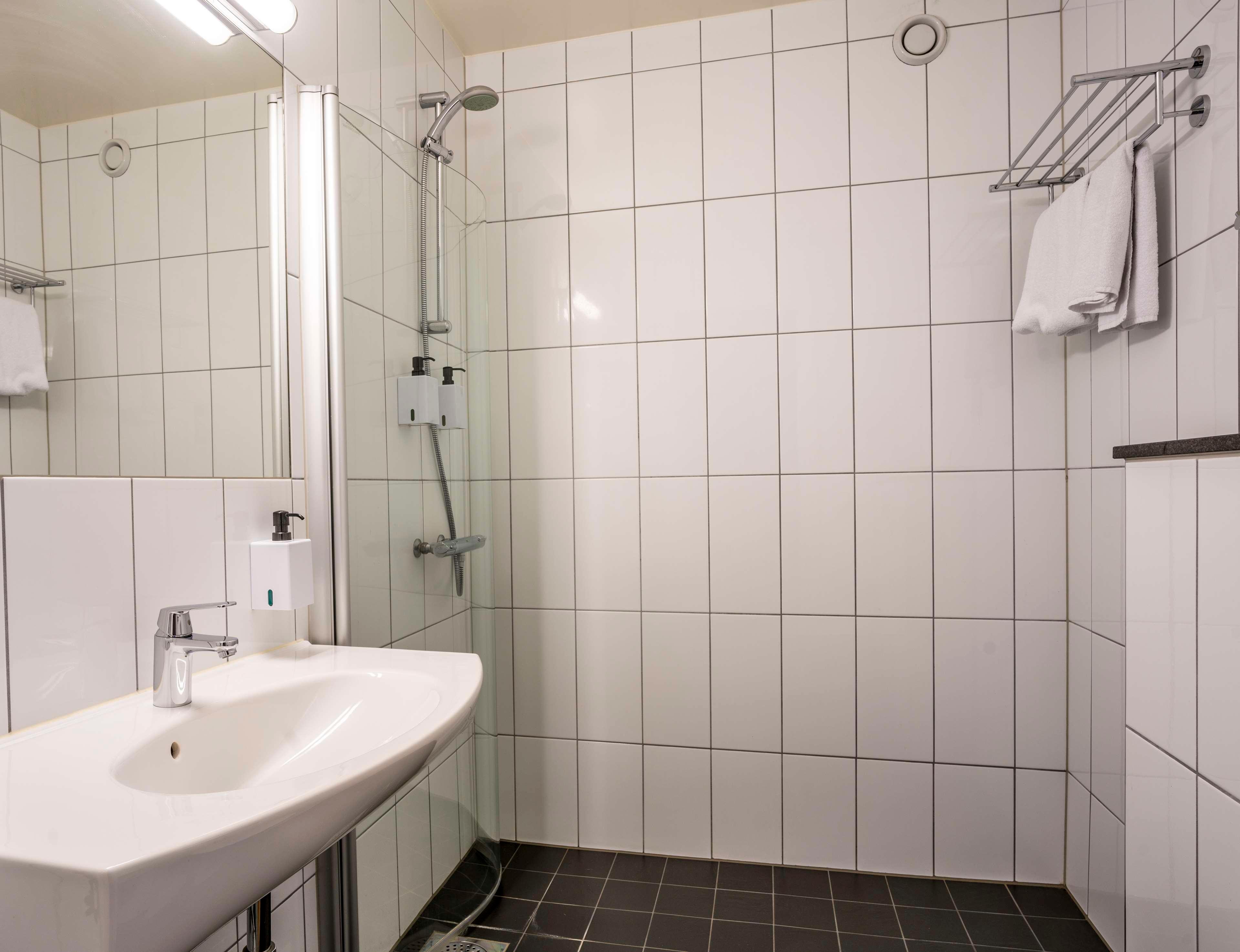 Double Single Queen Size Bed