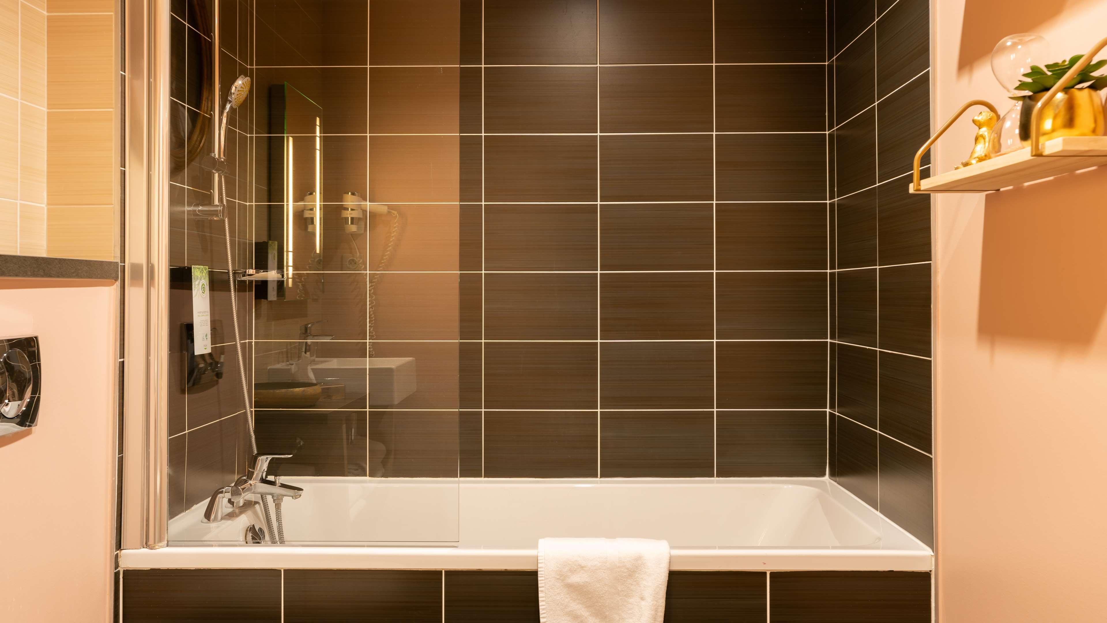 Double Superior with Double Bed