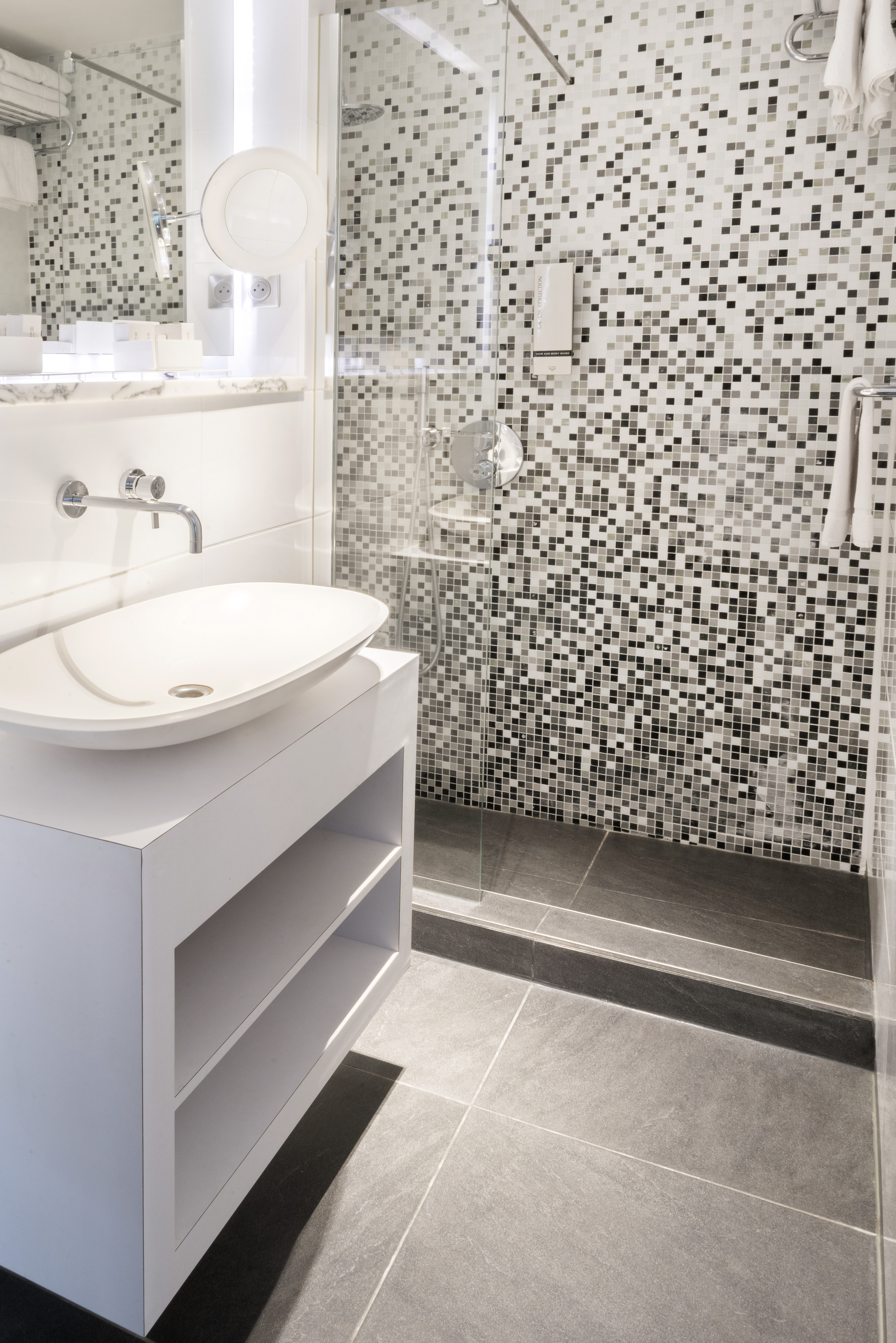 Family Room Deluxe Capacity 4