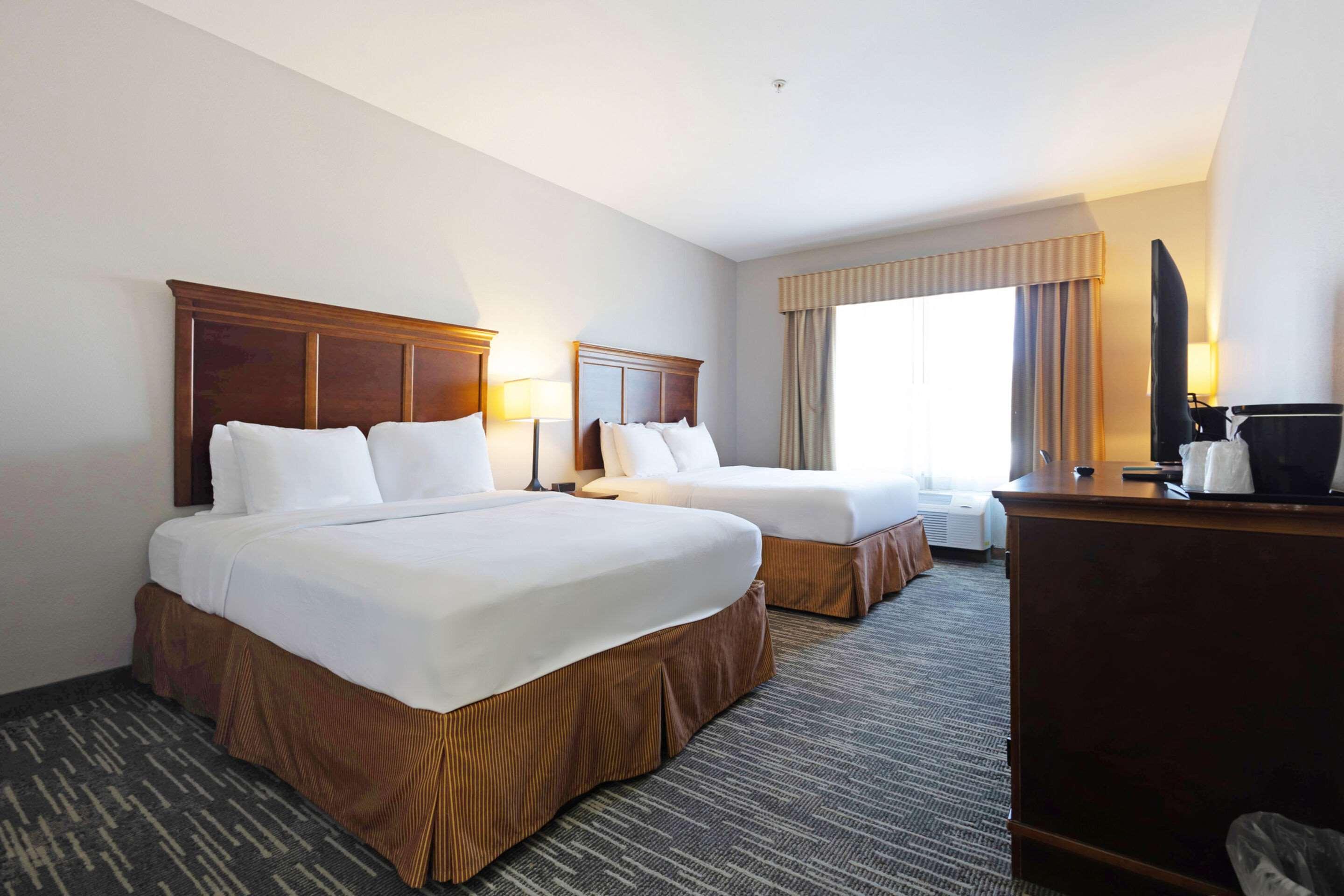 Room Two Queen Beds