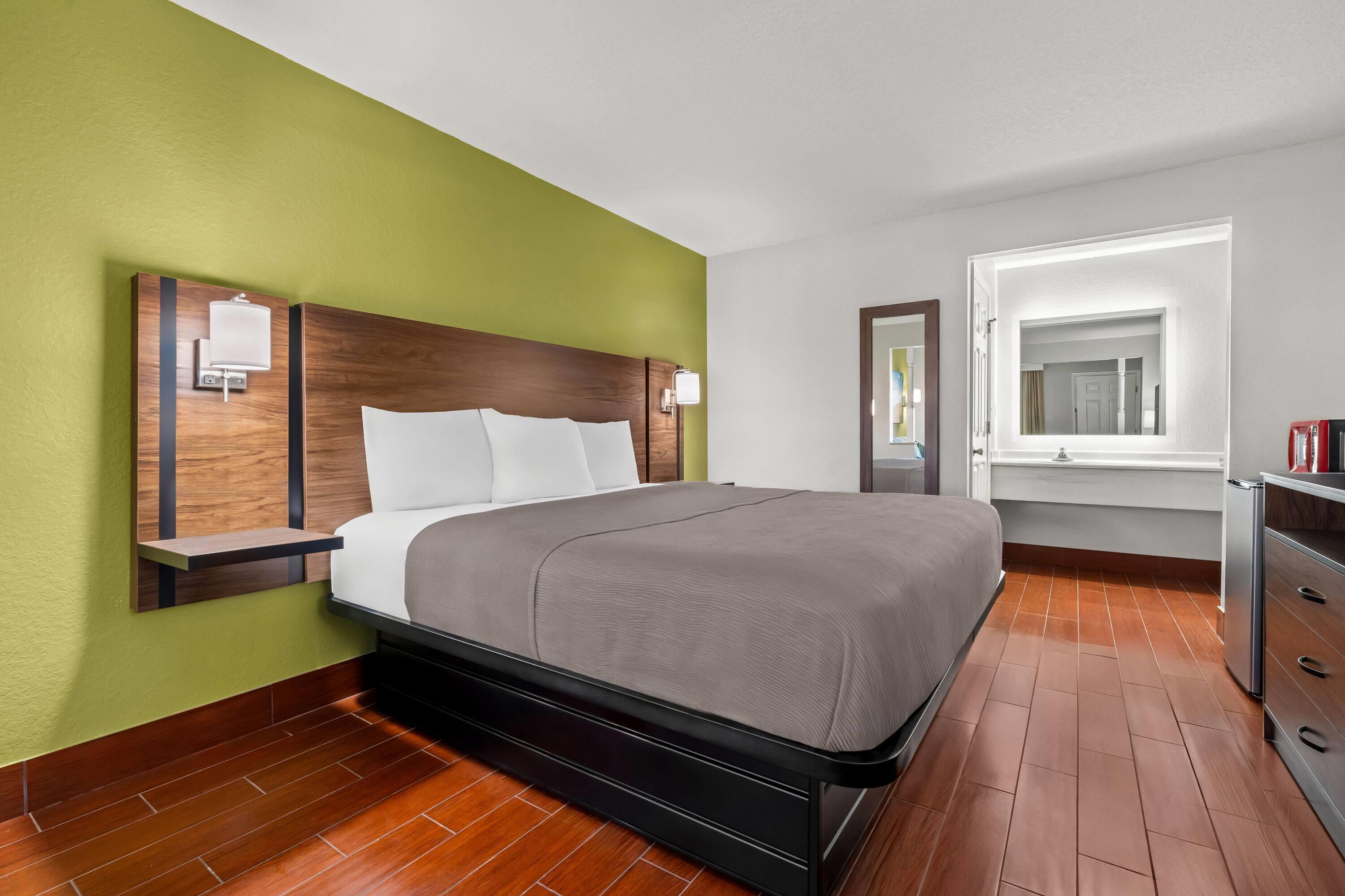 Suite King Bed Non Smoking