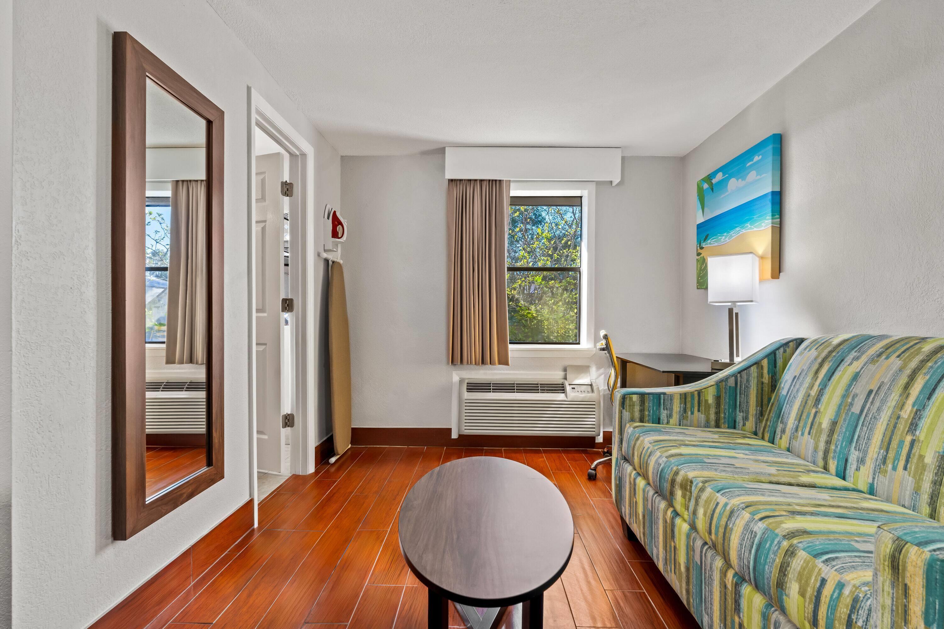 Suite Queen Size Bed