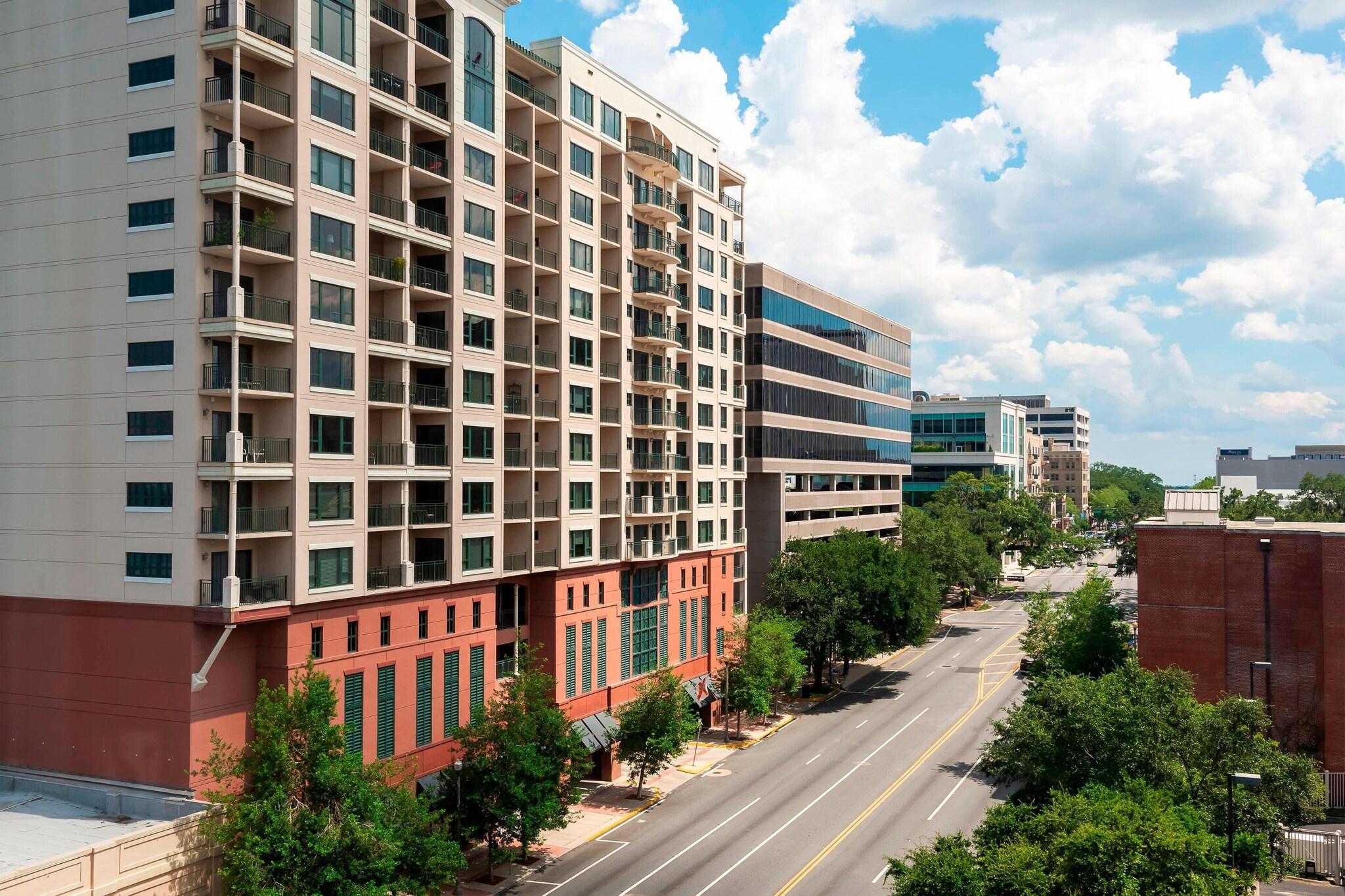 Quadruple City View Two Queen Beds