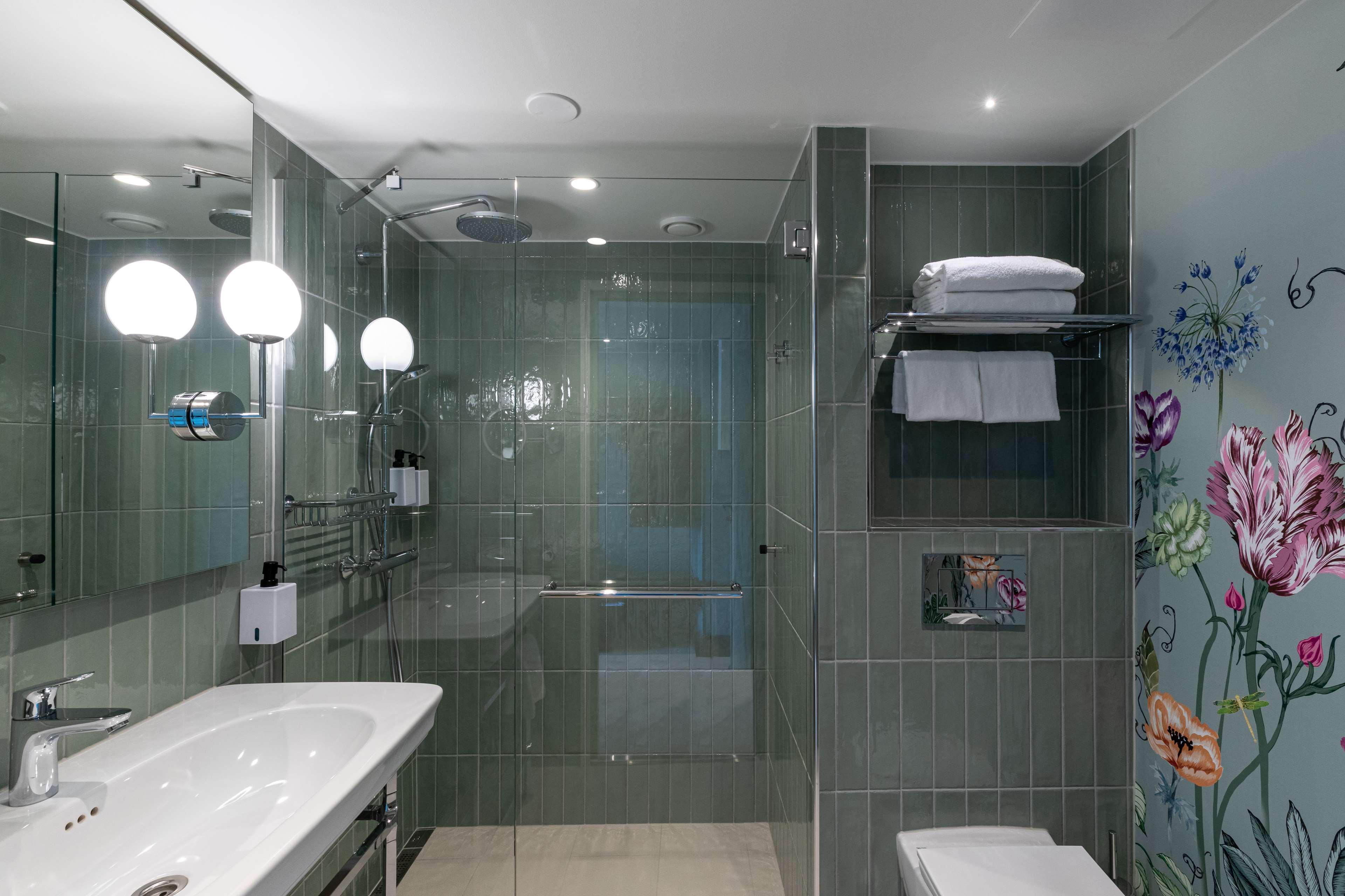 Double Premium King Bed