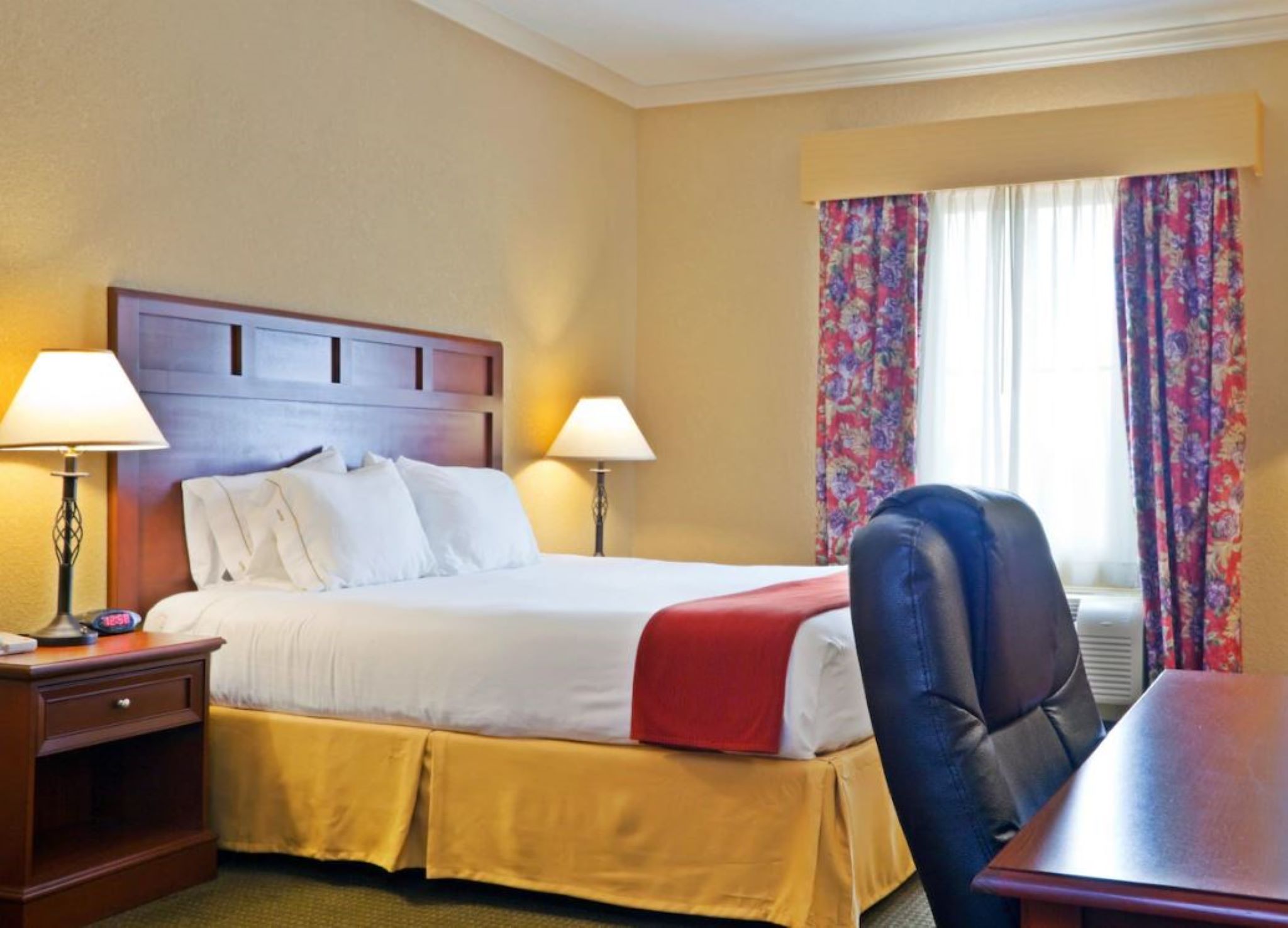 Double Accessible King Size Bed