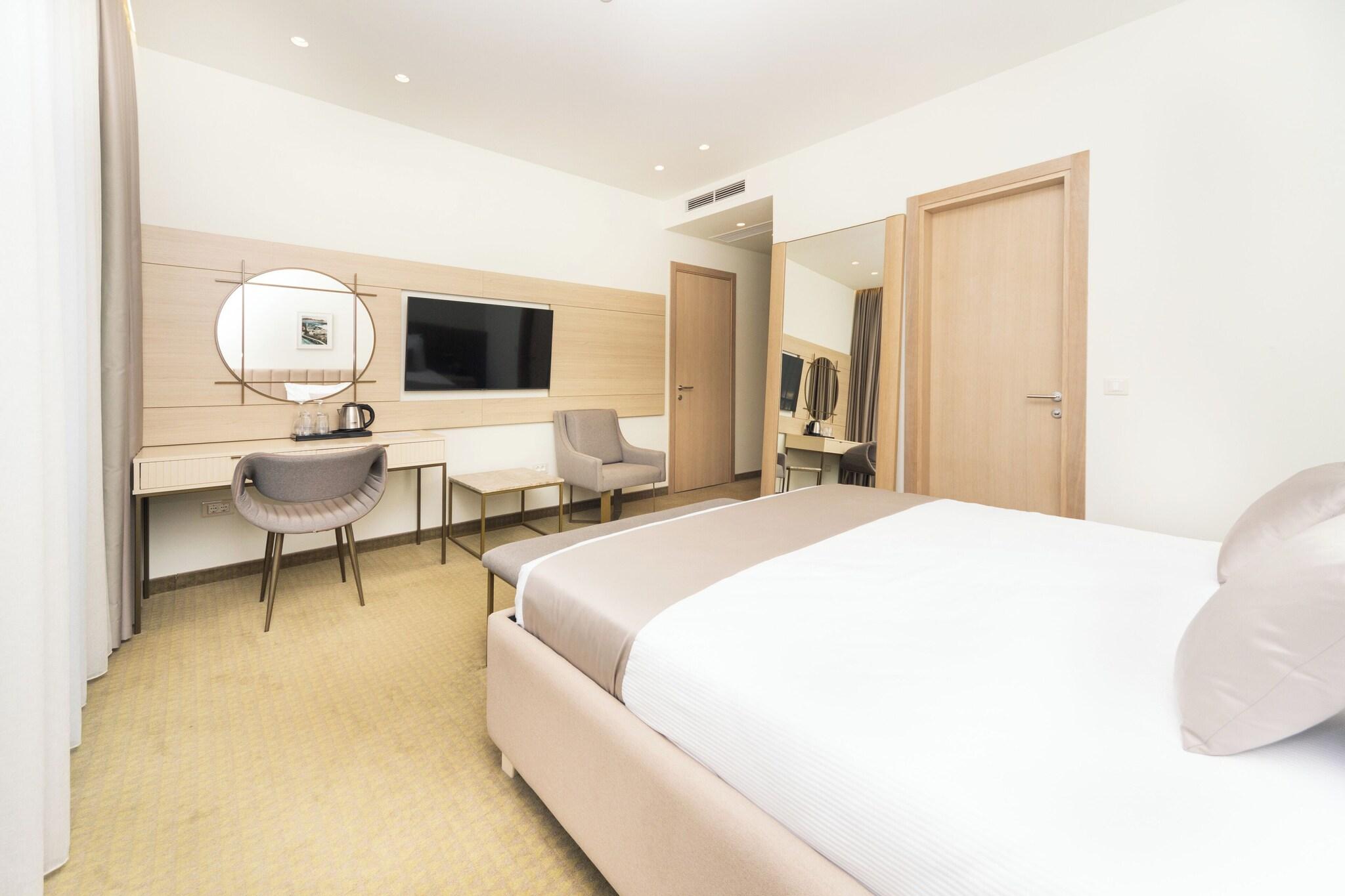 Double or Twin Two Beds