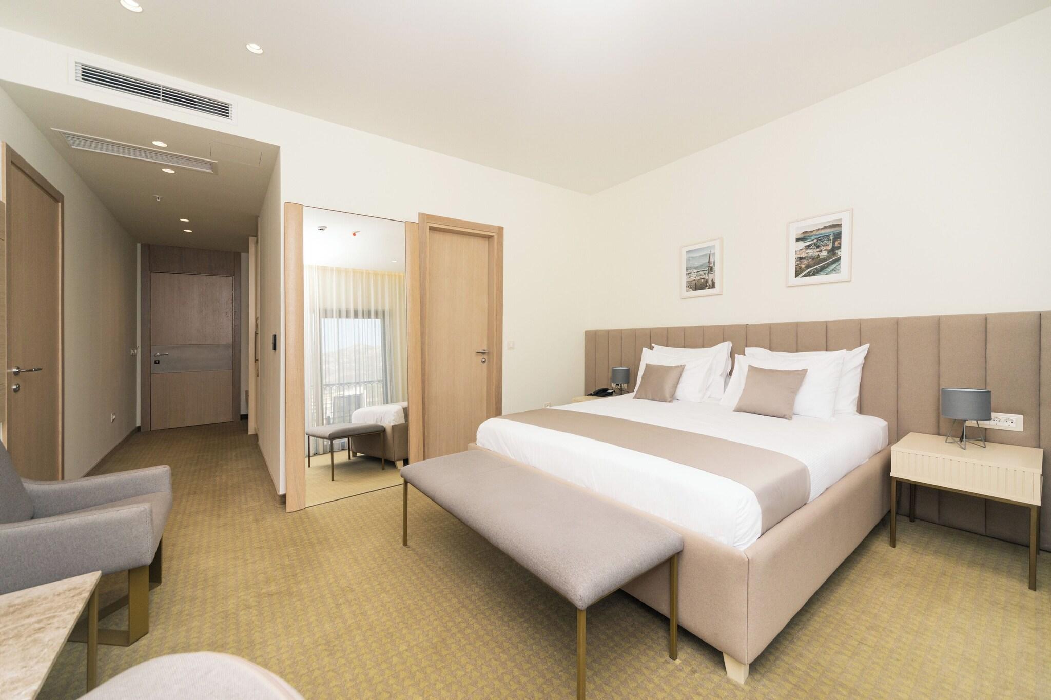 Double or Twin Queen Size Bed