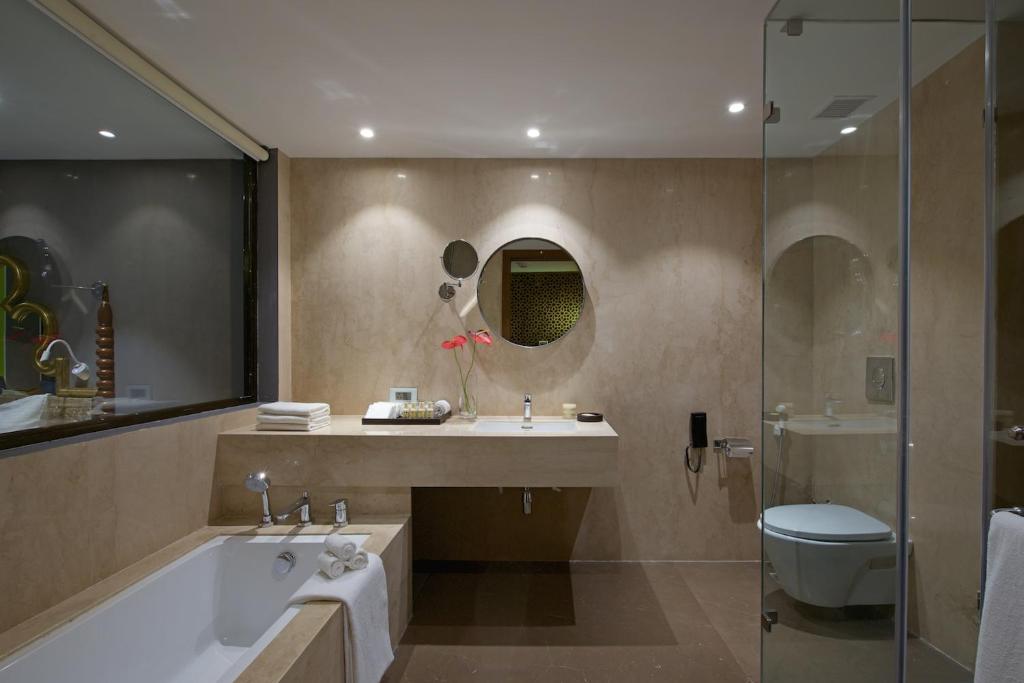 Suite King Bed One Bedroom 