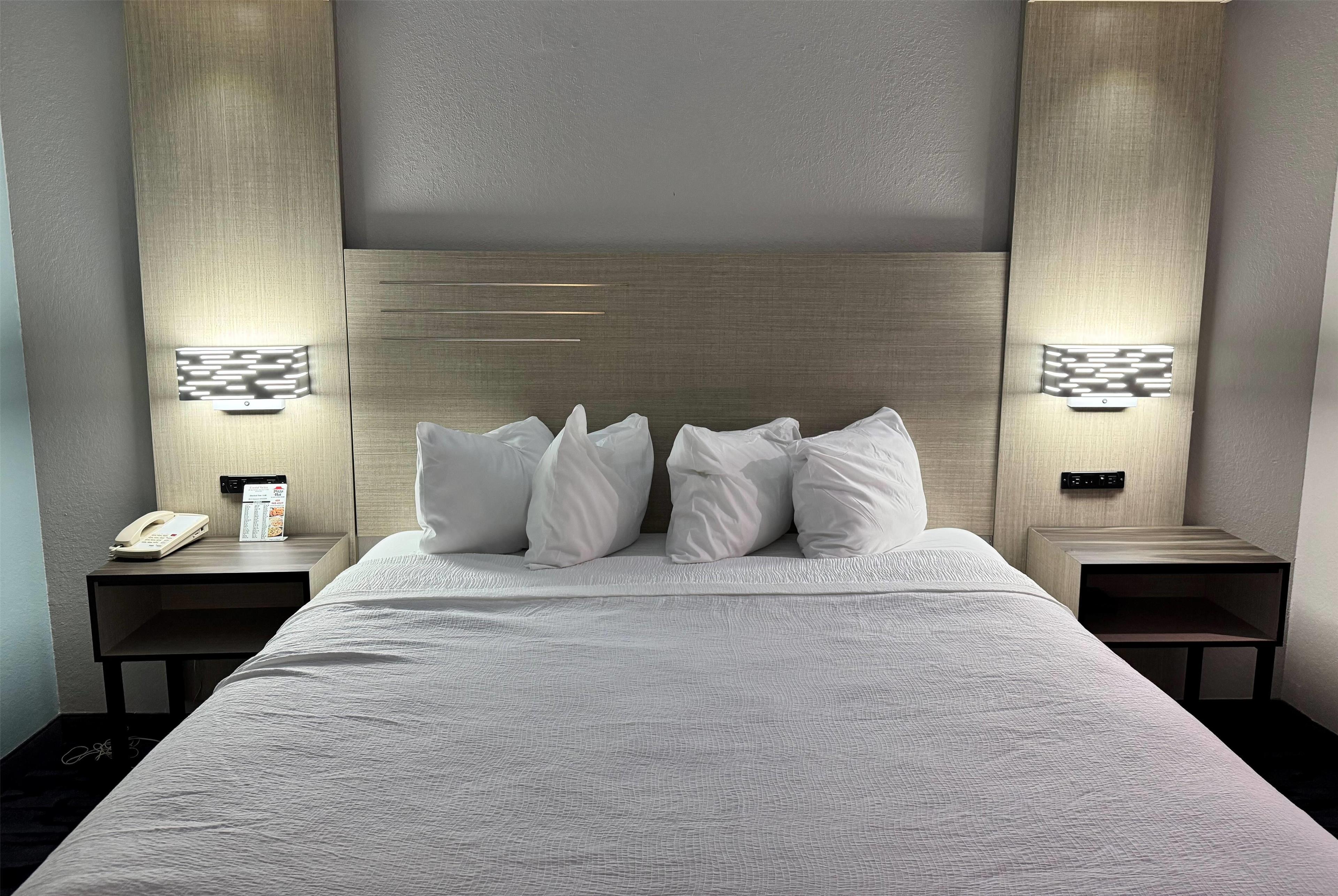 Suite Deluxe King Bed