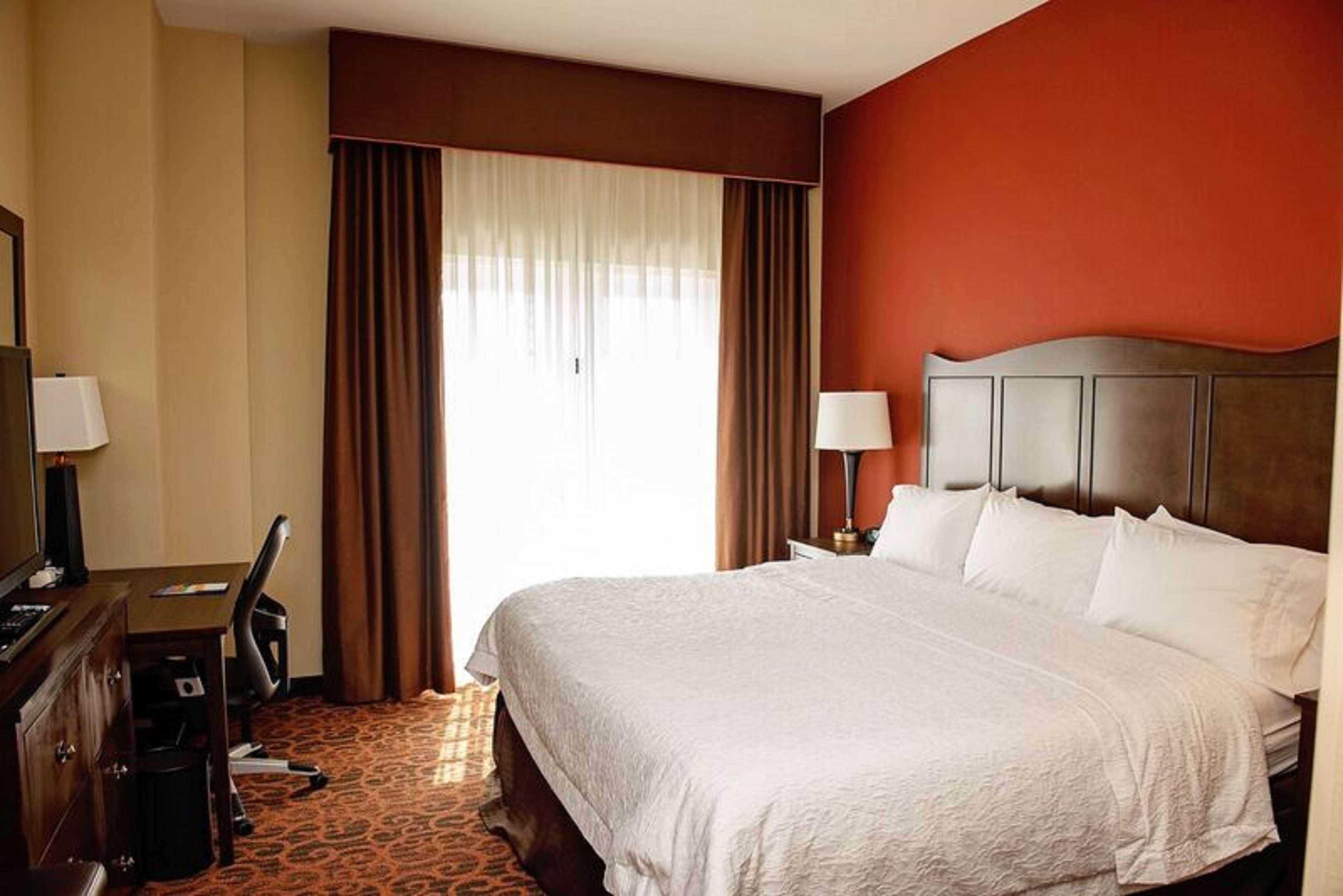 Double King Bed Non Smoking