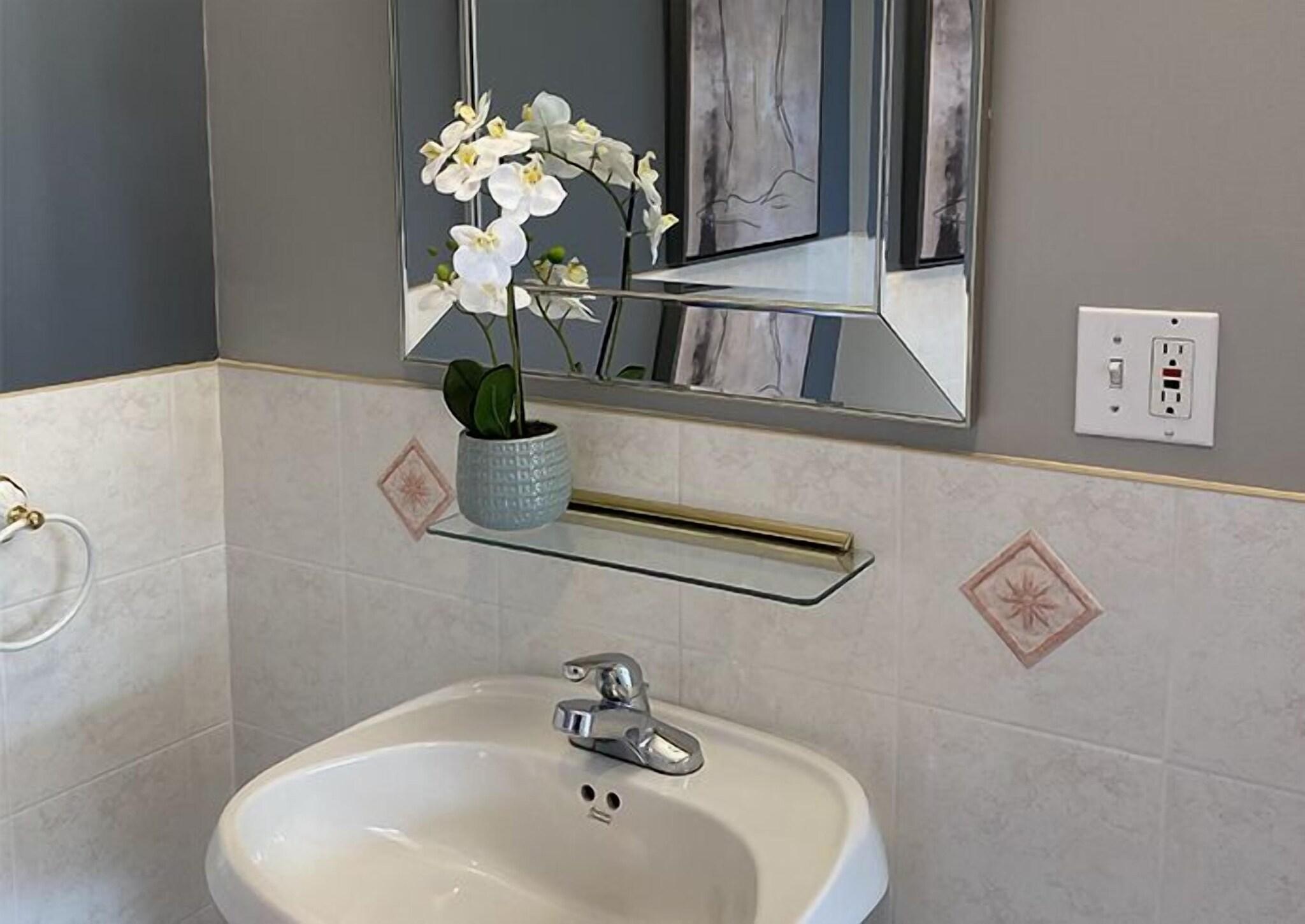 Double Queen Size Bed