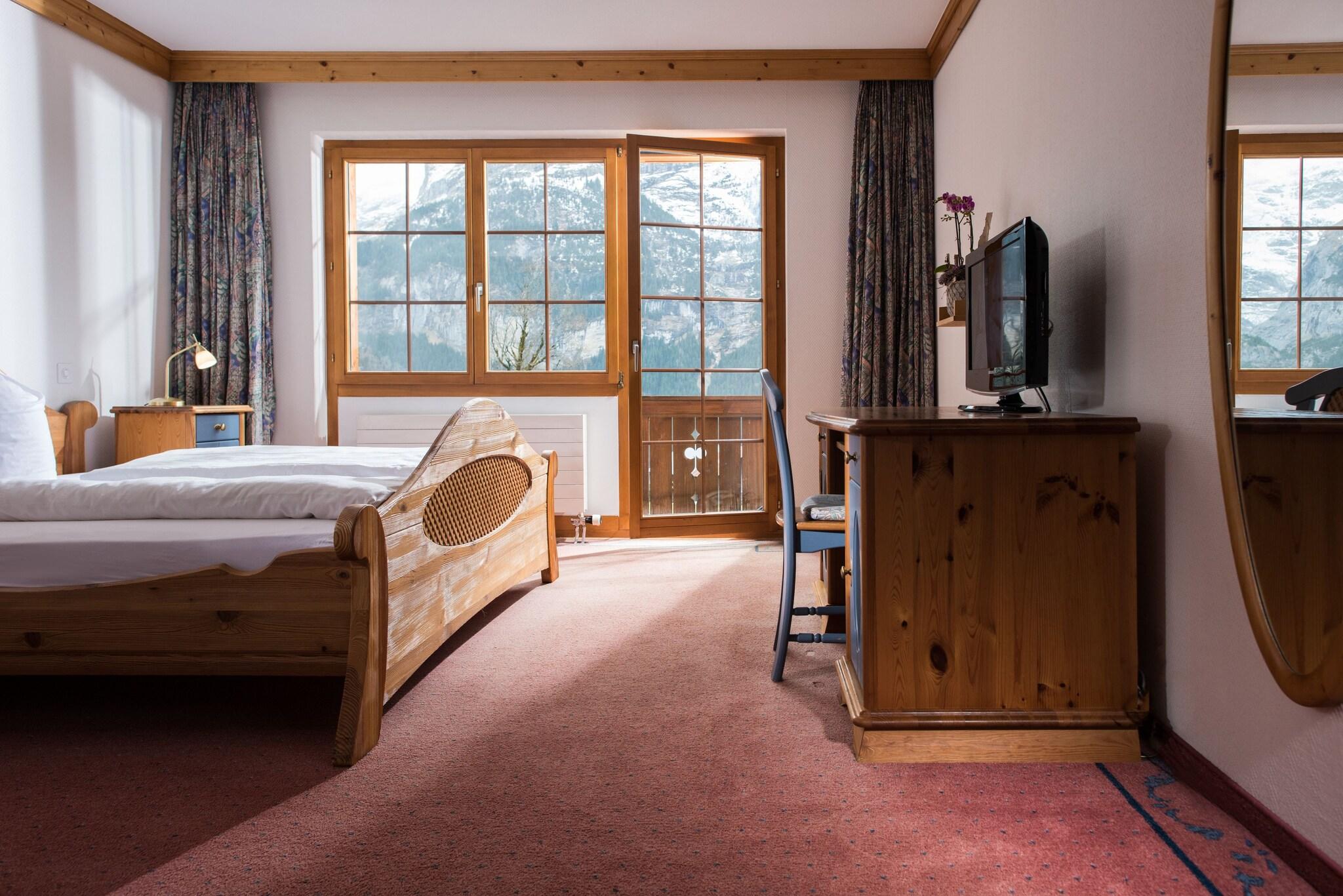 Junior Suite Mountain View