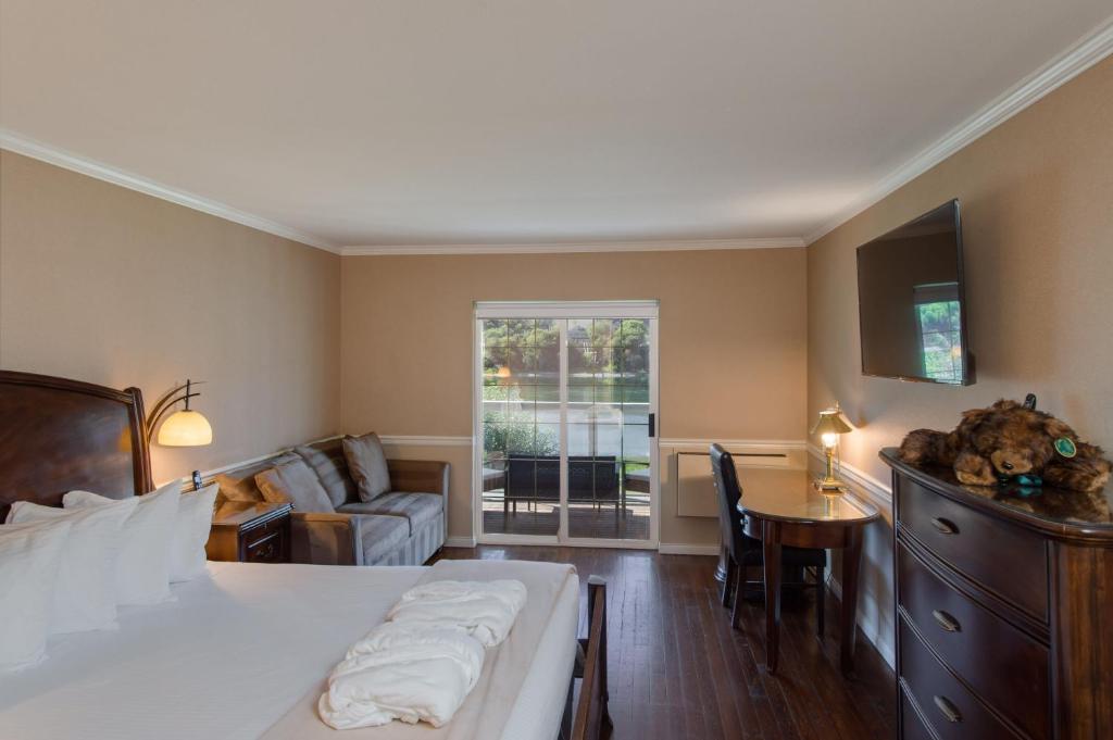 Double King Size Bed