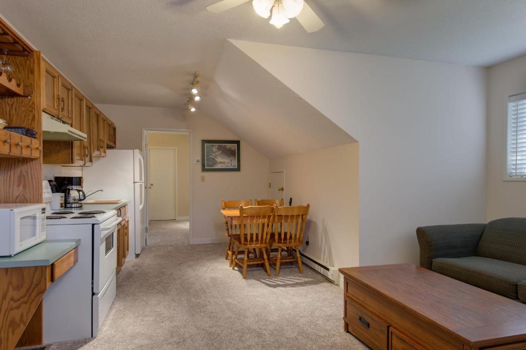 Double Queen Size Bed