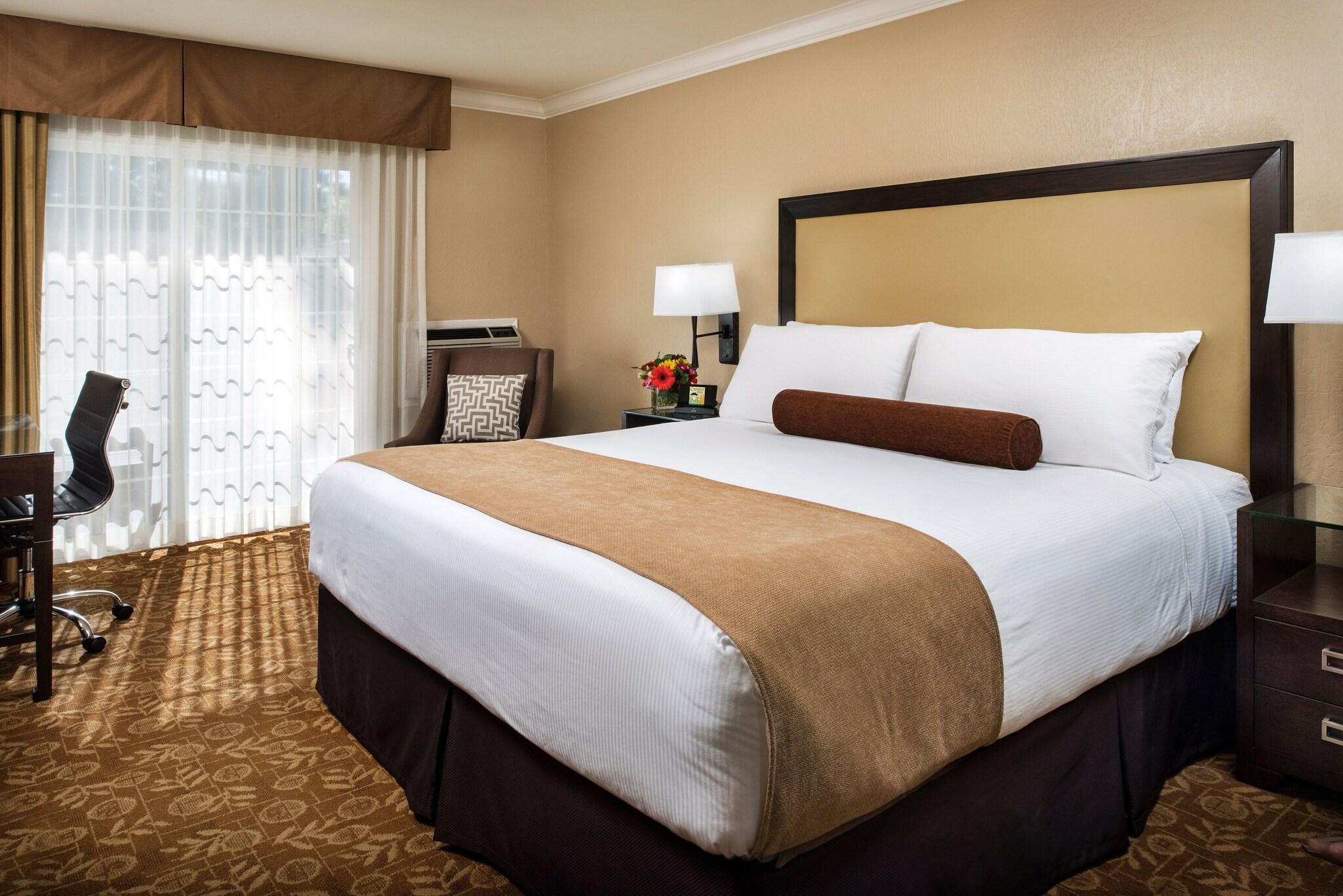 Double Queen Size Bed