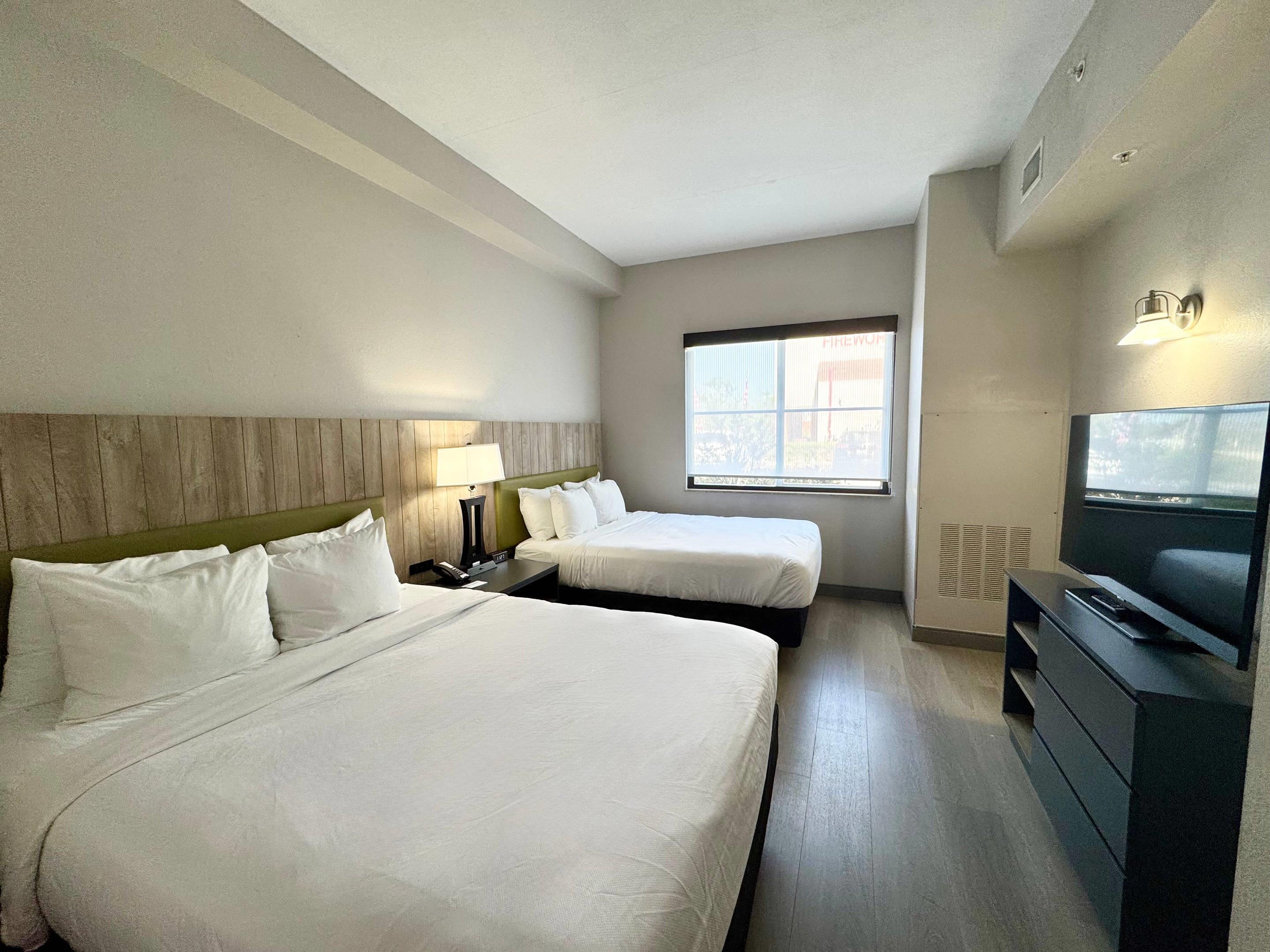 Suite Two Queen Beds Non Smoking