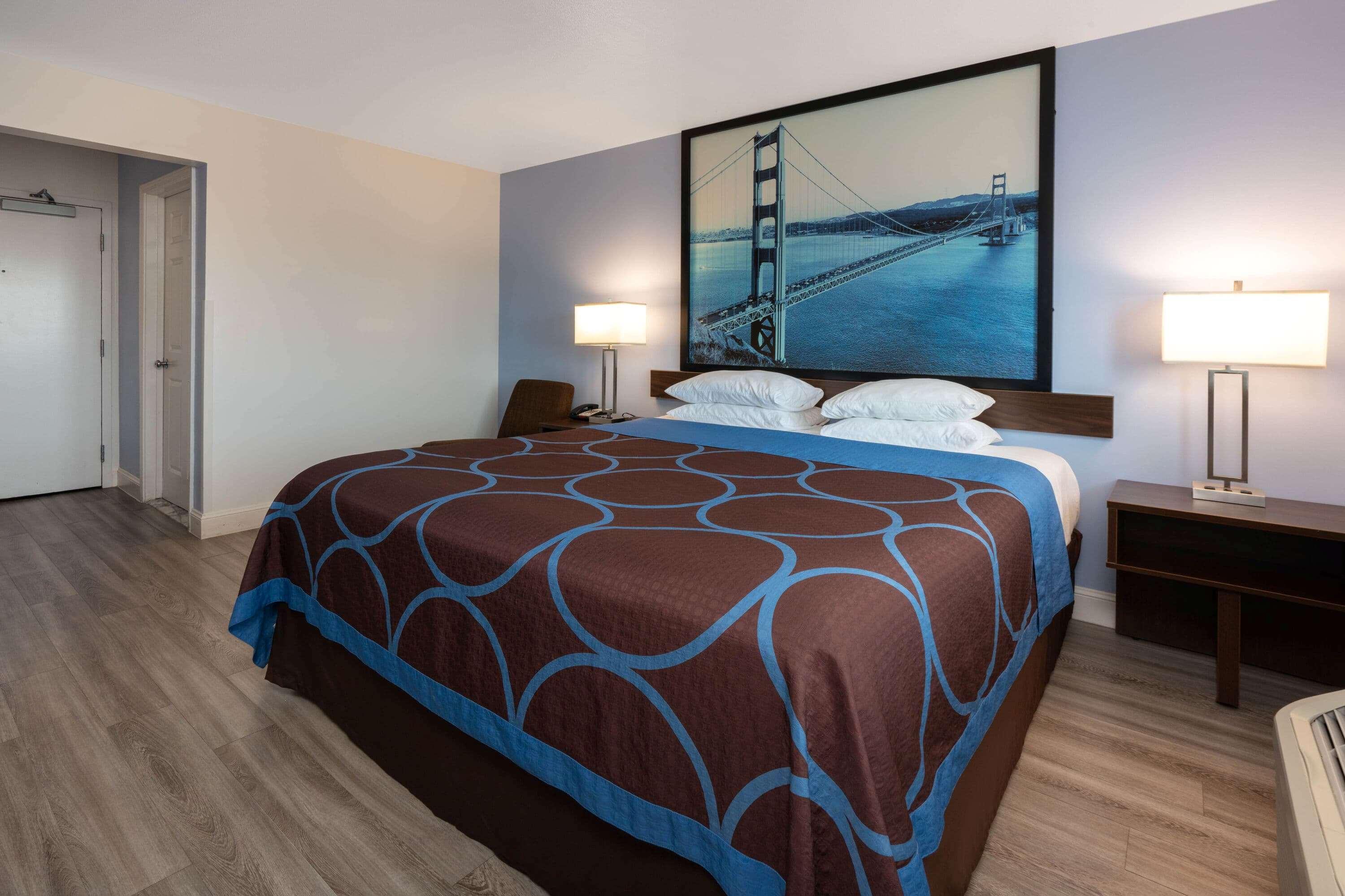 Double King Bed Non Smoking