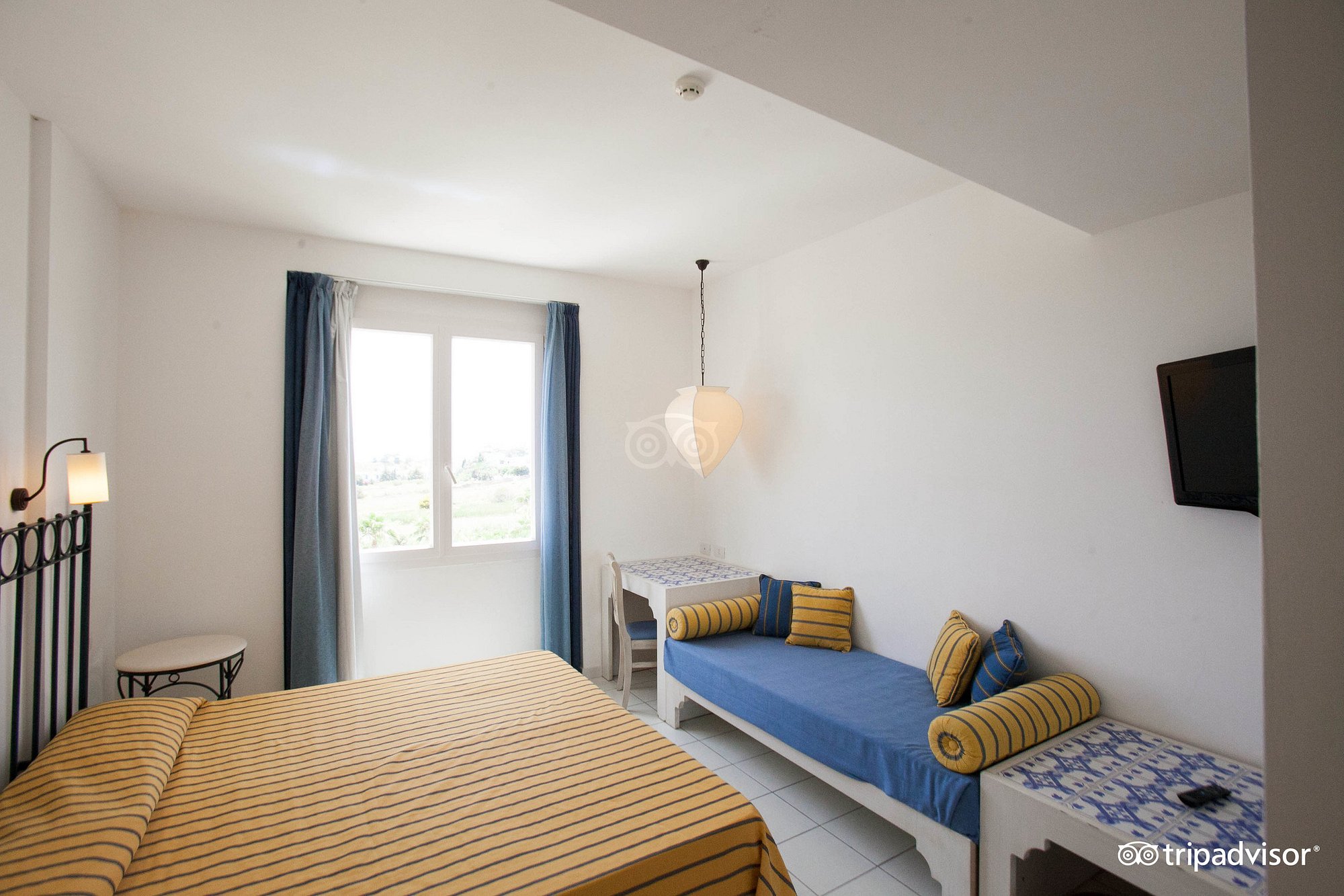 Triple Superior Sea View