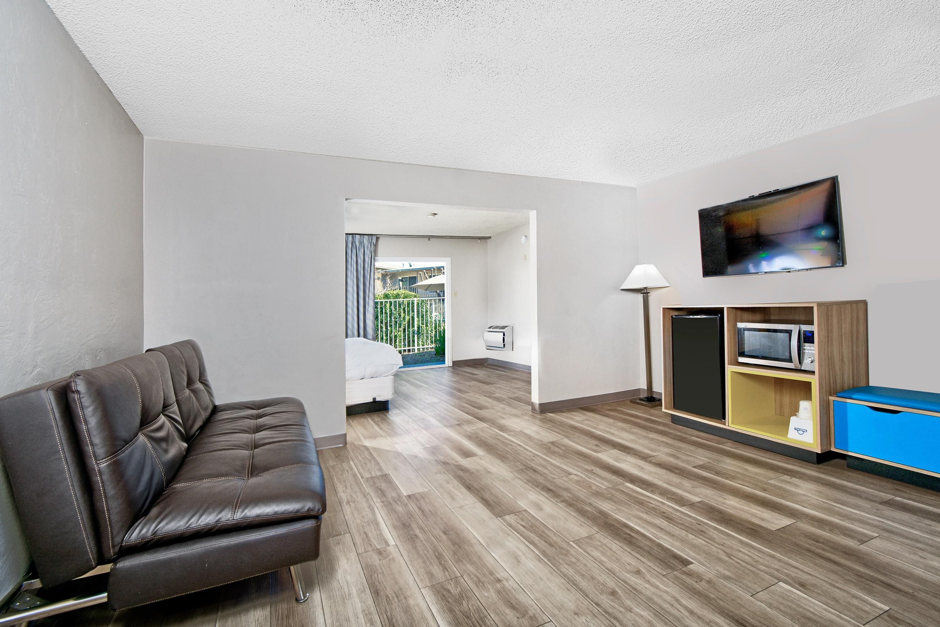 Suite King Bed Non Smoking