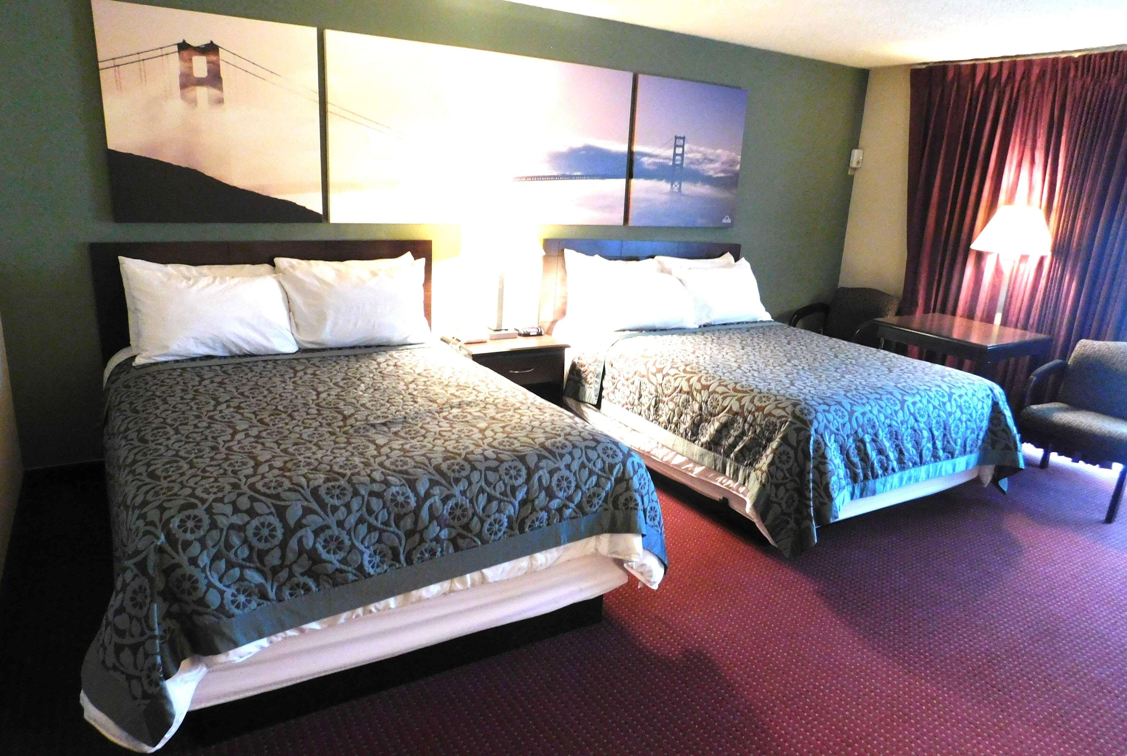 Quadruple Two Queen Beds