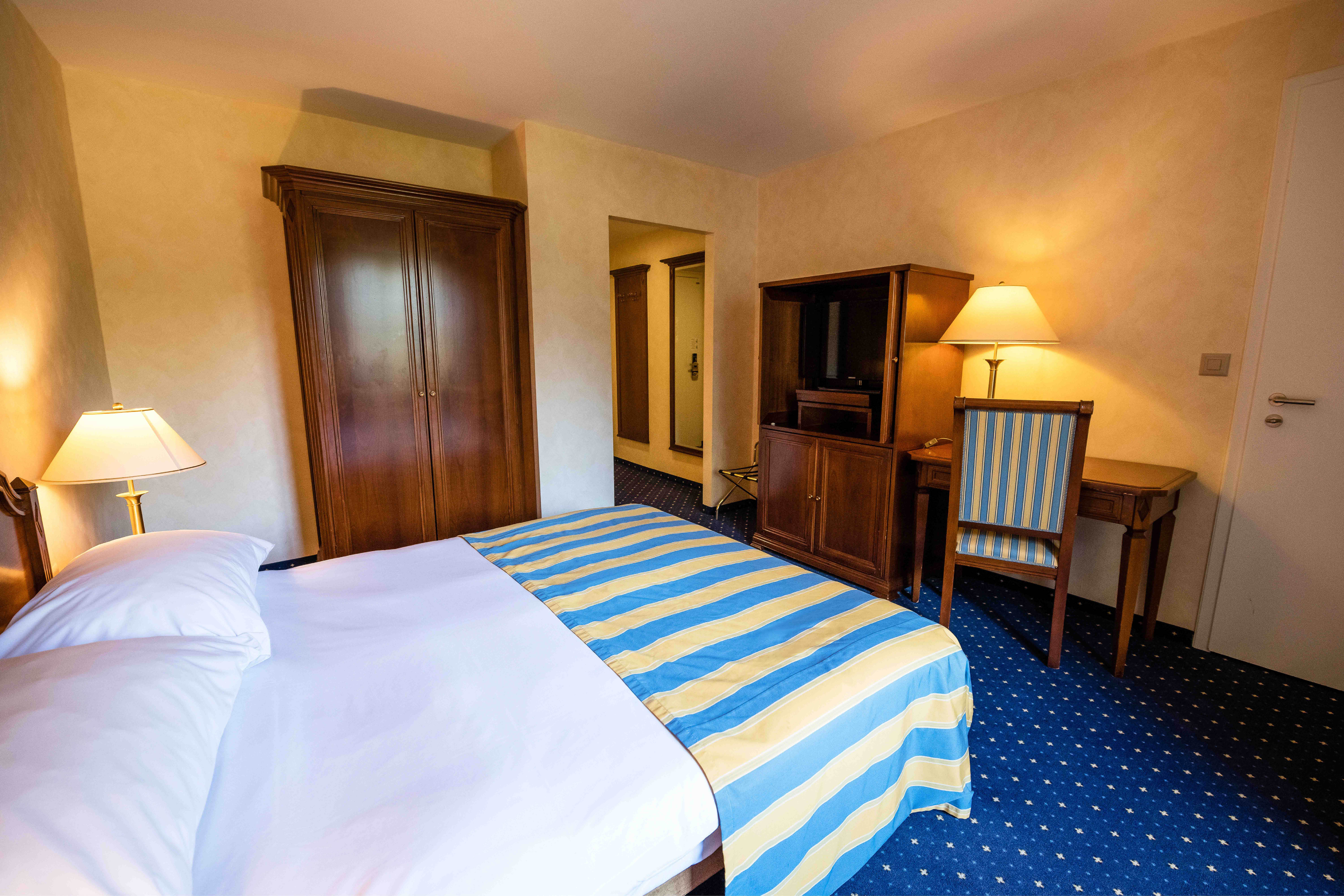 Double Premier King Bed