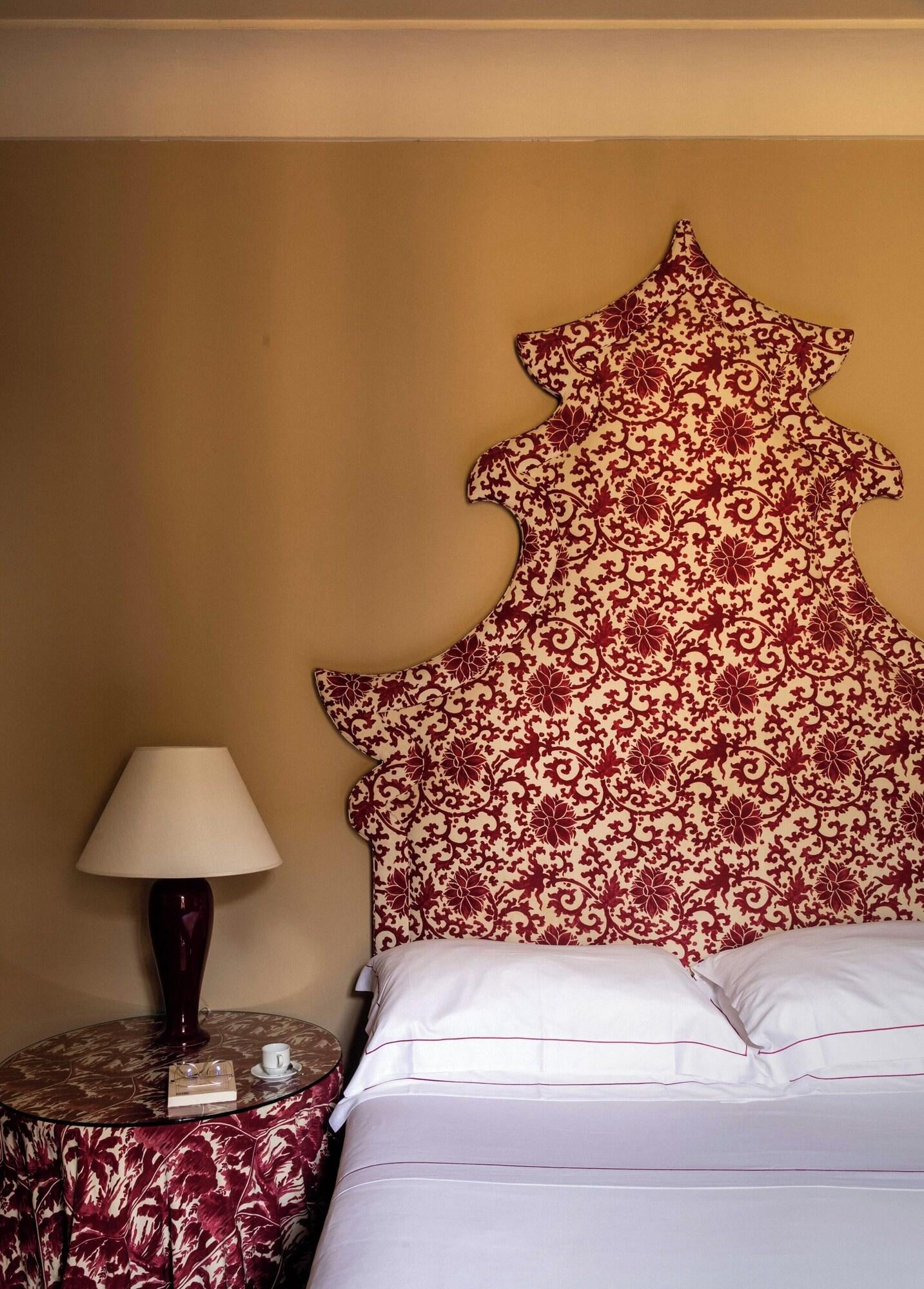 Double Deluxe Queen Bed