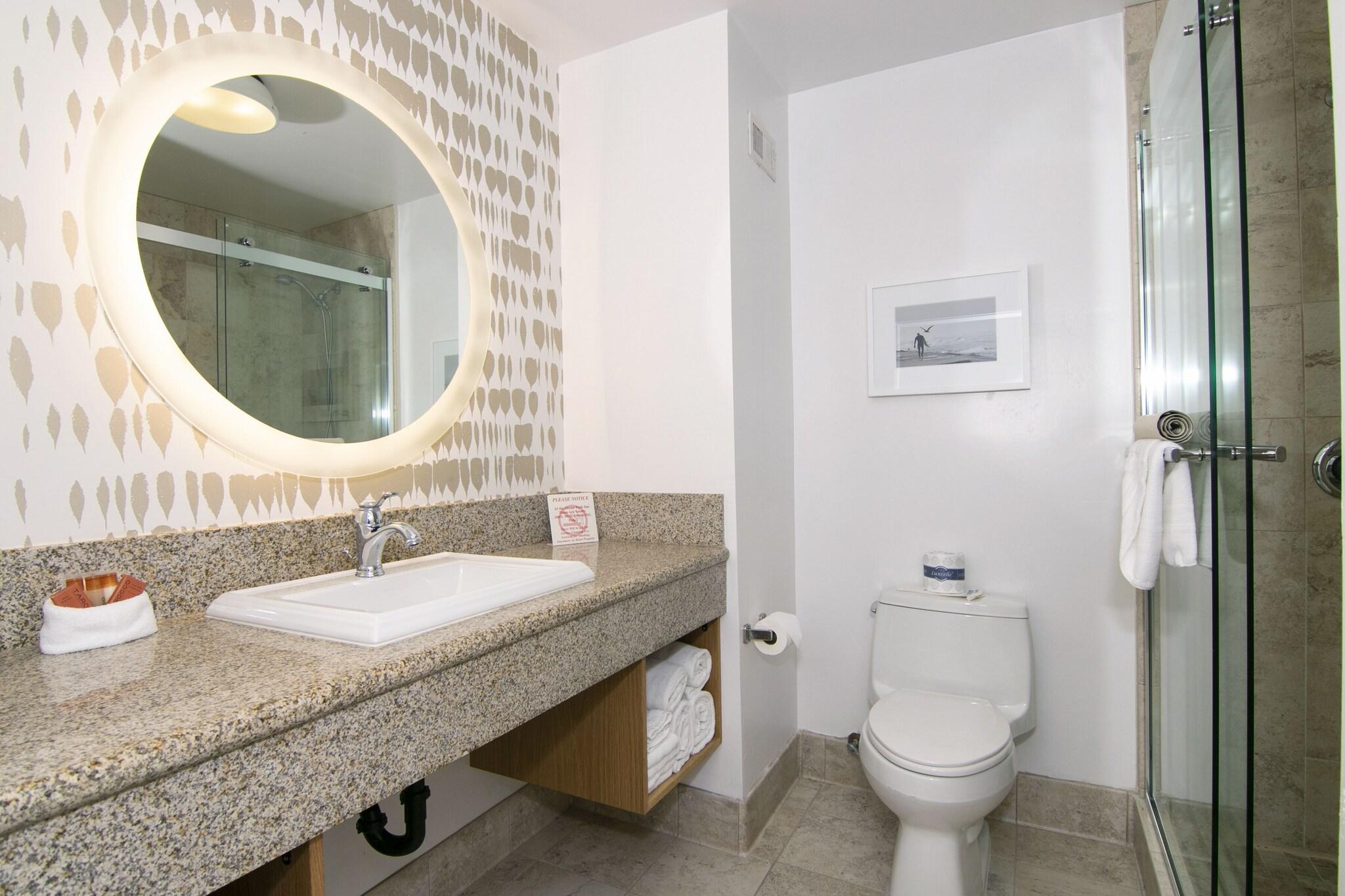 Single Ocean Front One Bedroom