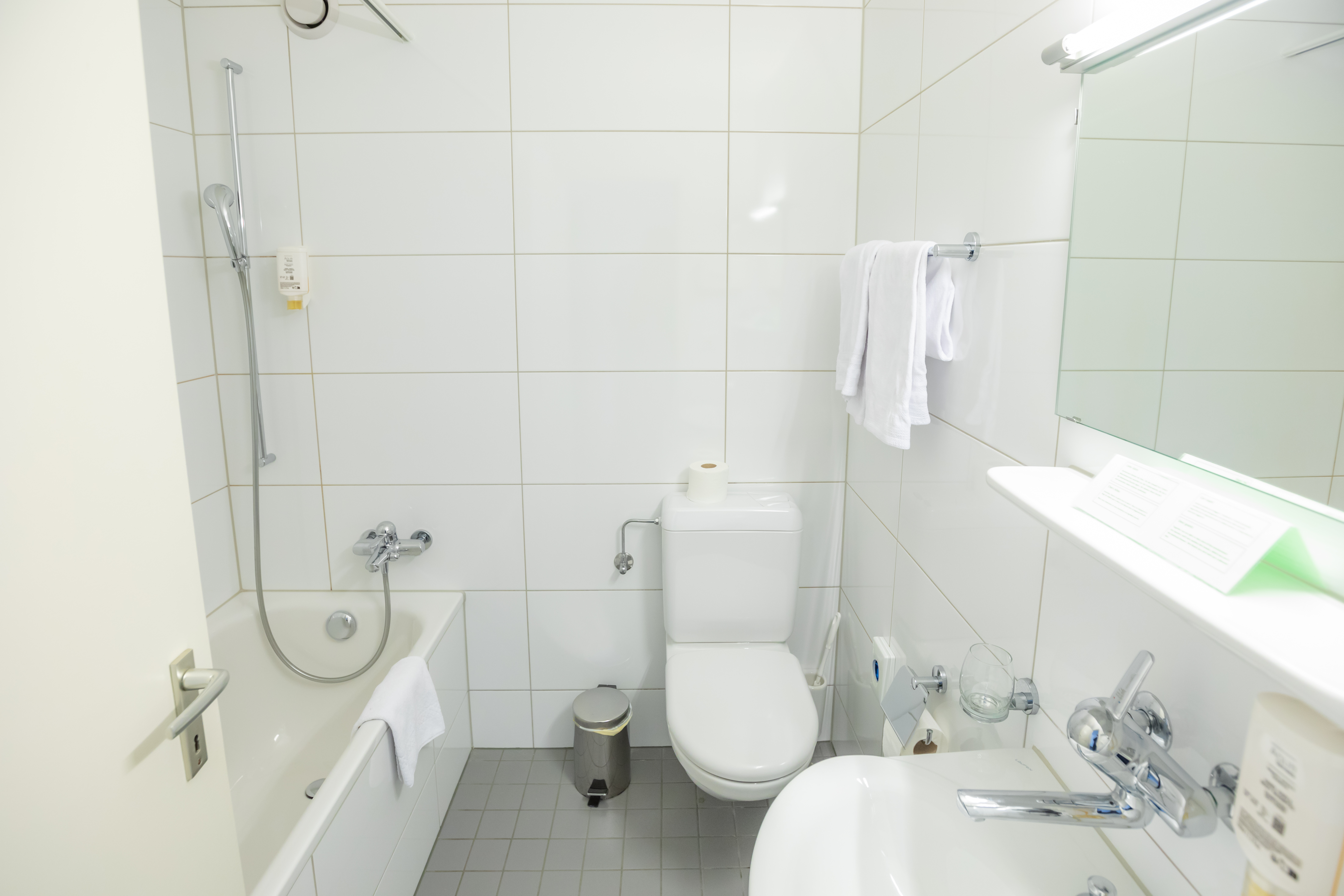 Single Queen Size Bed