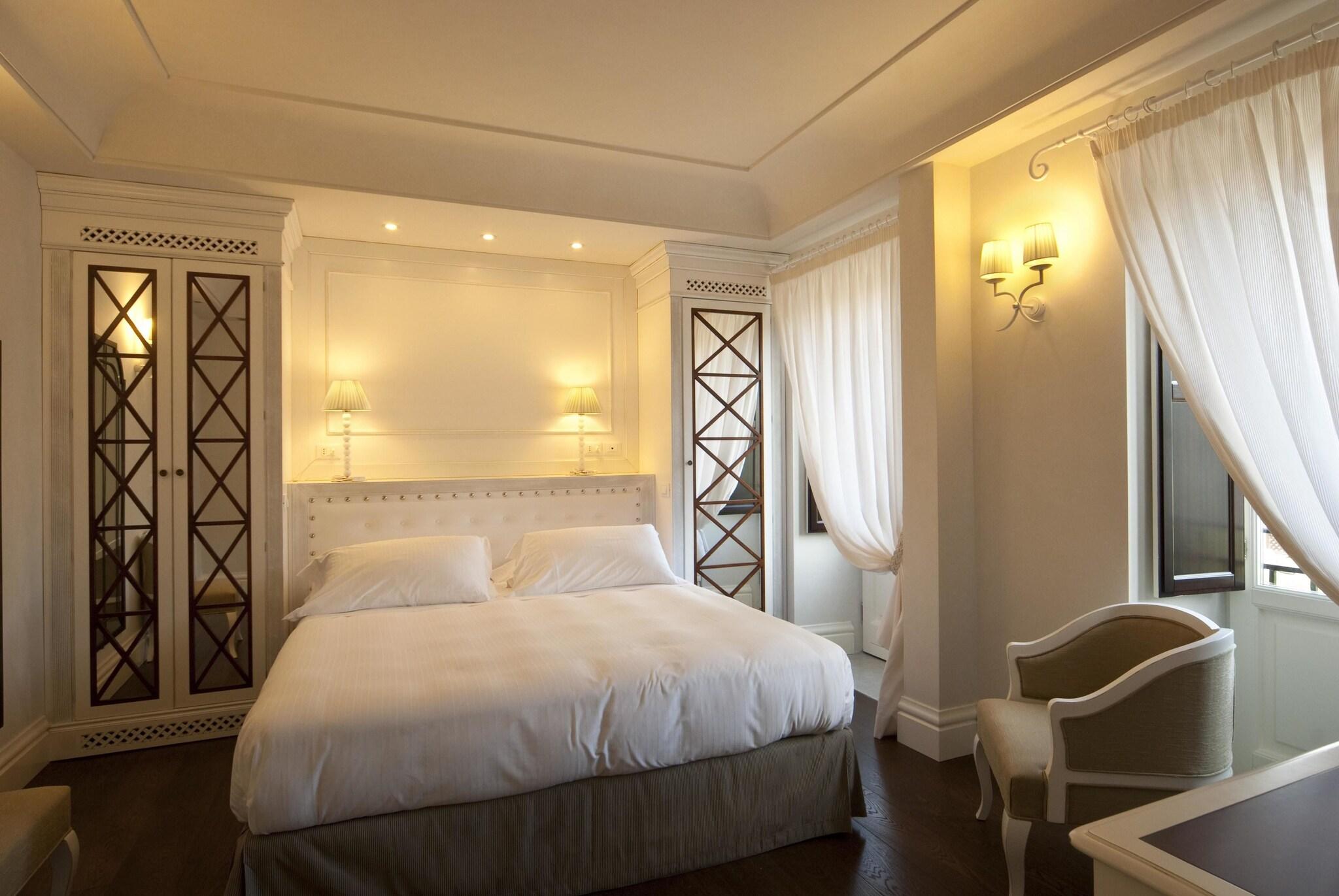 Double Classic Queen Bed