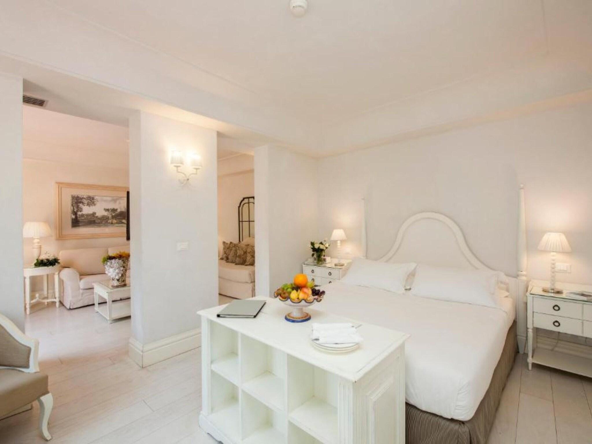 Suite Queen Size Bed