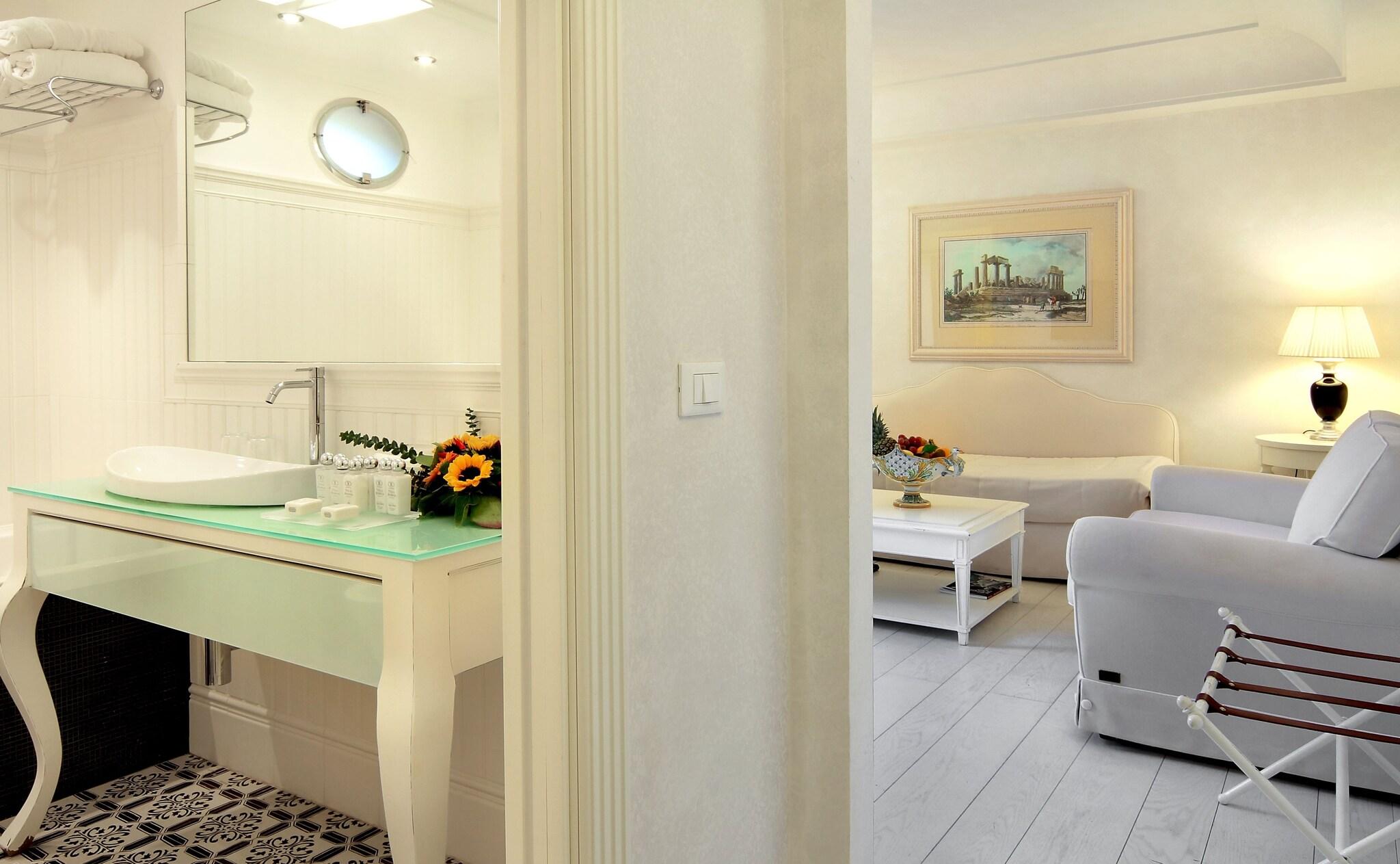 Suite Queen Size Bed