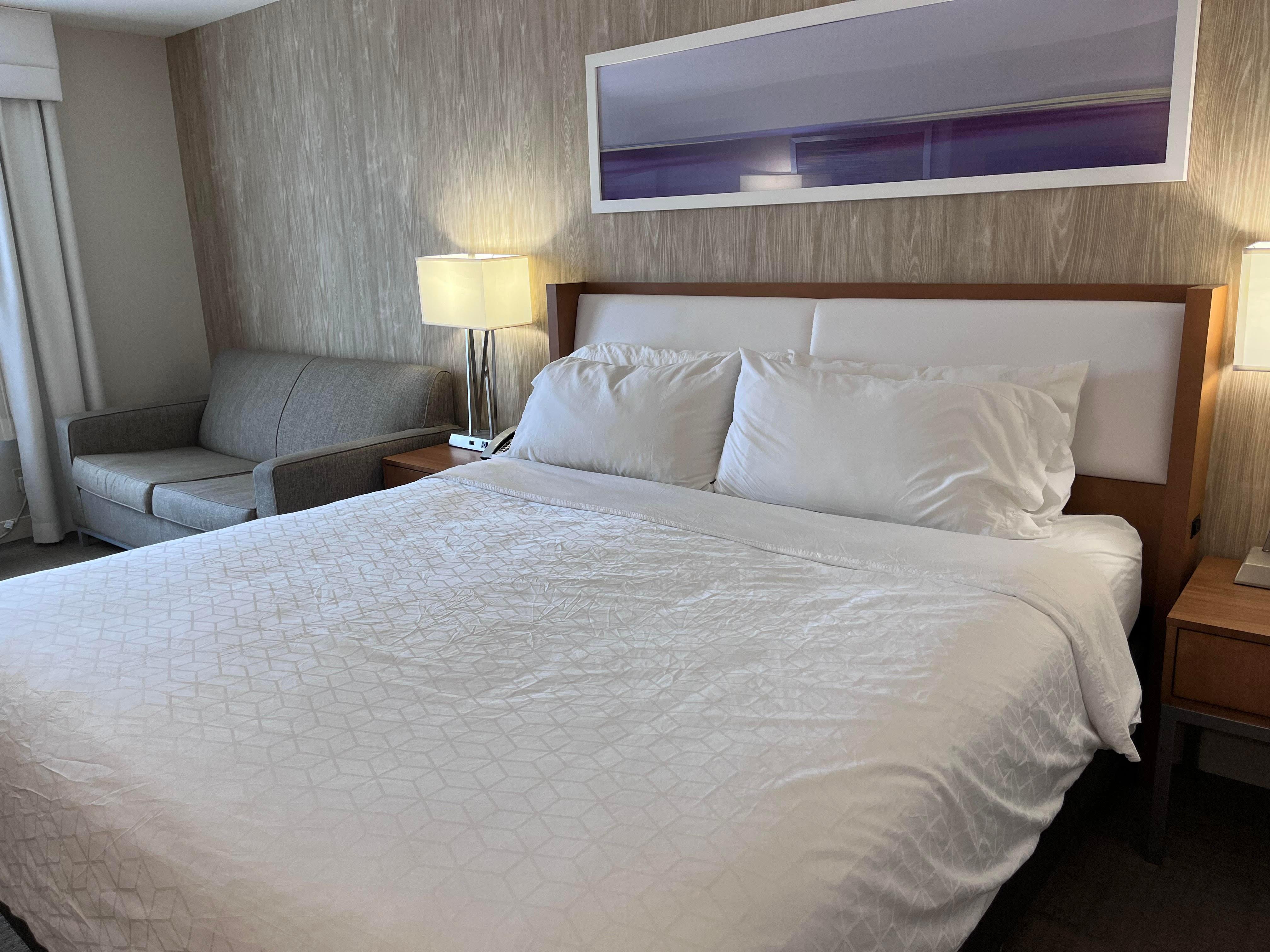 Double King Bed Non Smoking