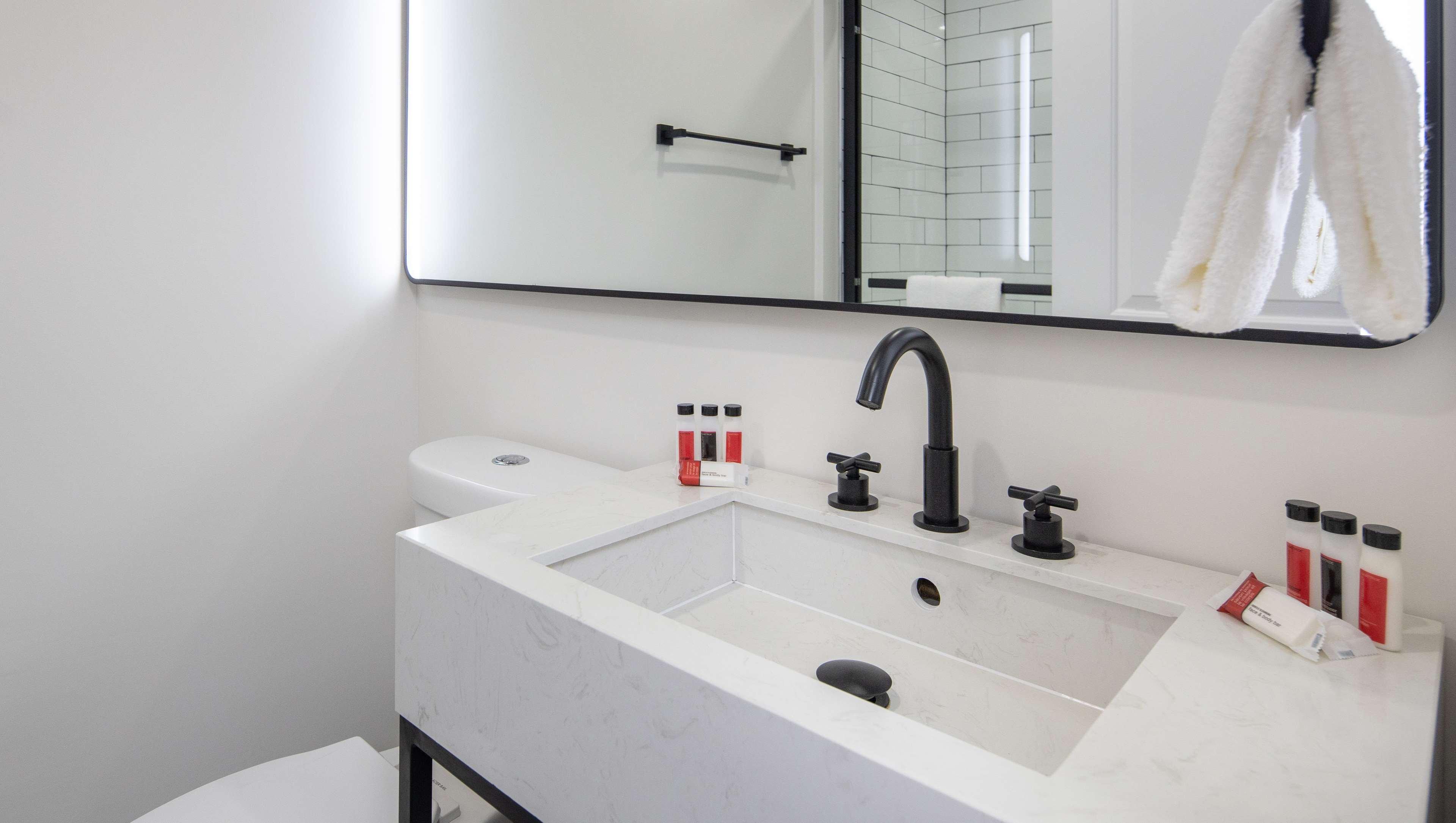 Double King Bed Non Smoking