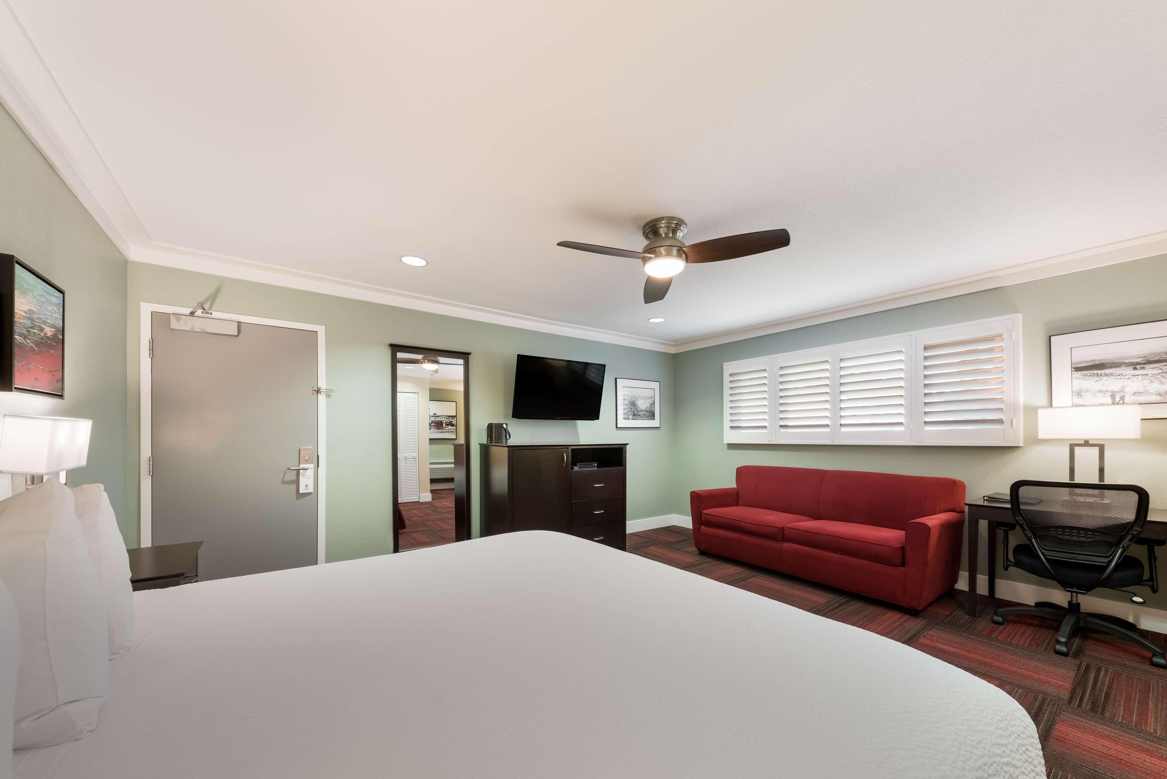 Double Executive King Bed