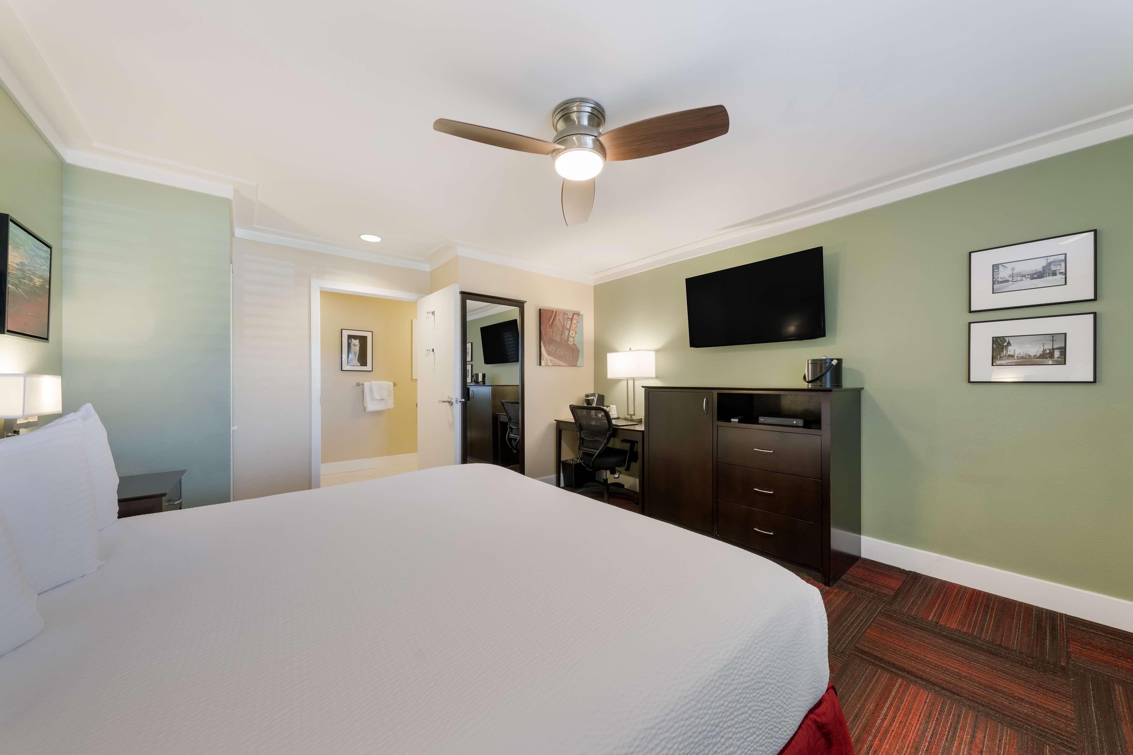 Double Accessible King Size Bed